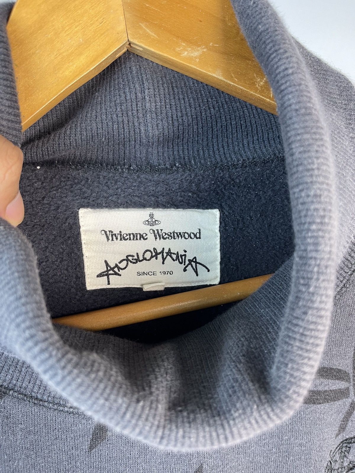 Vivienne Westwood A/W 13/14 VIVIENNE WESTWOOD BARBEDWIRE TURTLENECK Size US L / EU 52-54 / 3 - 13 Thumbnail