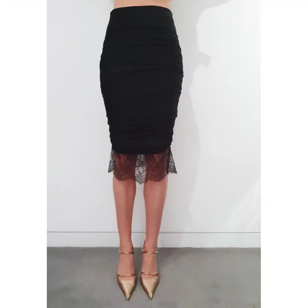 o1sndg0825 GCJ250 Pencil Skirt in Black