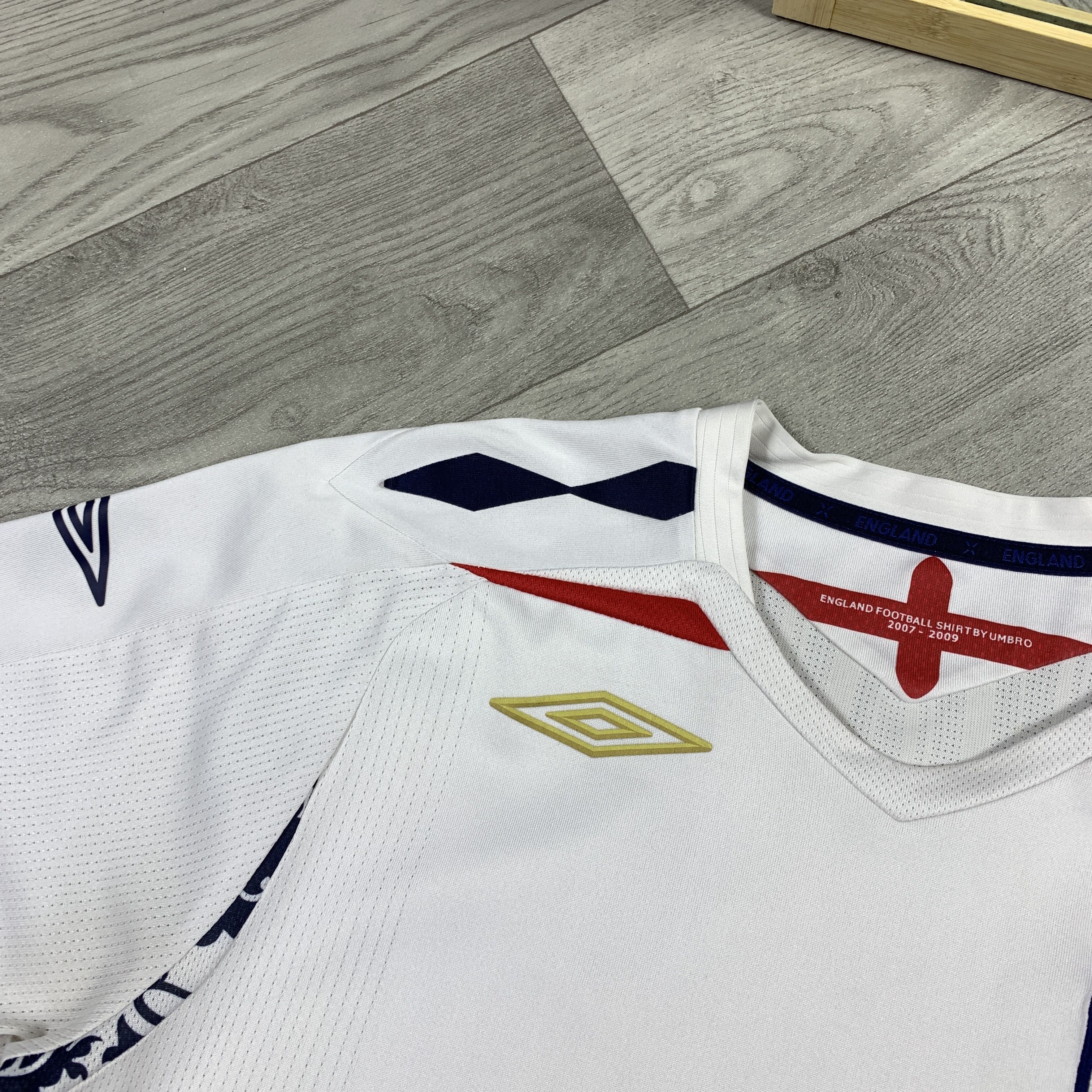 Umbro Vintage Umbro England Football Jersey 2007-2009 Tee Shirt Size US L / EU 52-54 / 3 - 7 Thumbnail