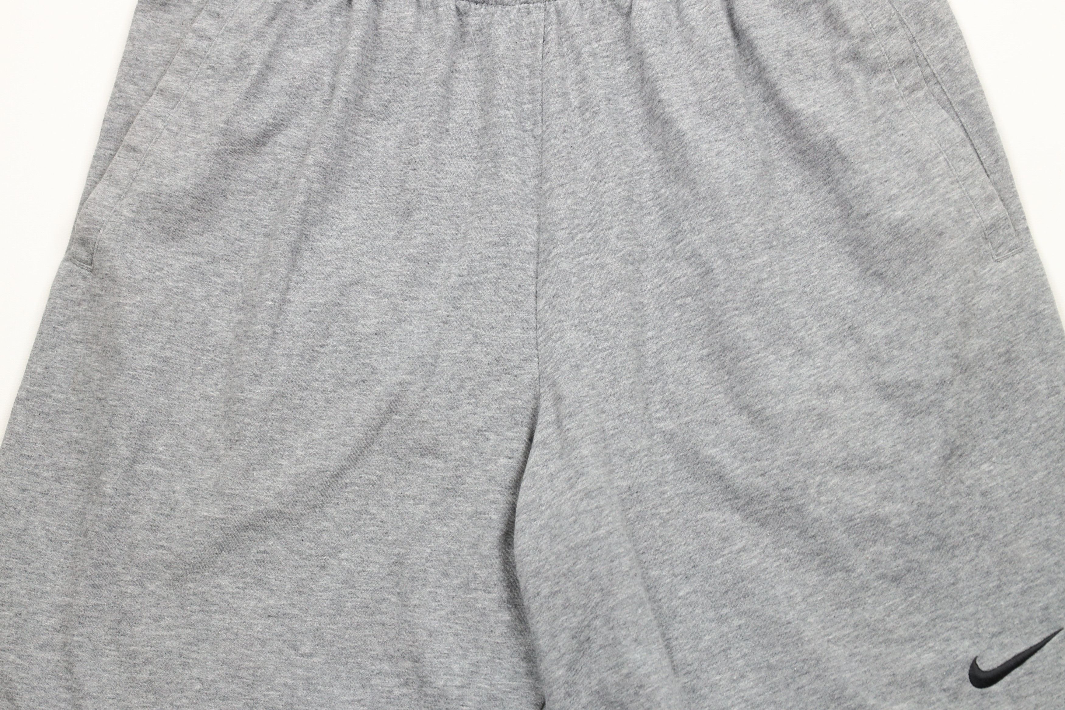 Nike × Vintage Vintage Nike Mini Swoosh Above Knee Shorts Heather Gray Size US 32 / EU 48 - 3 Thumbnail
