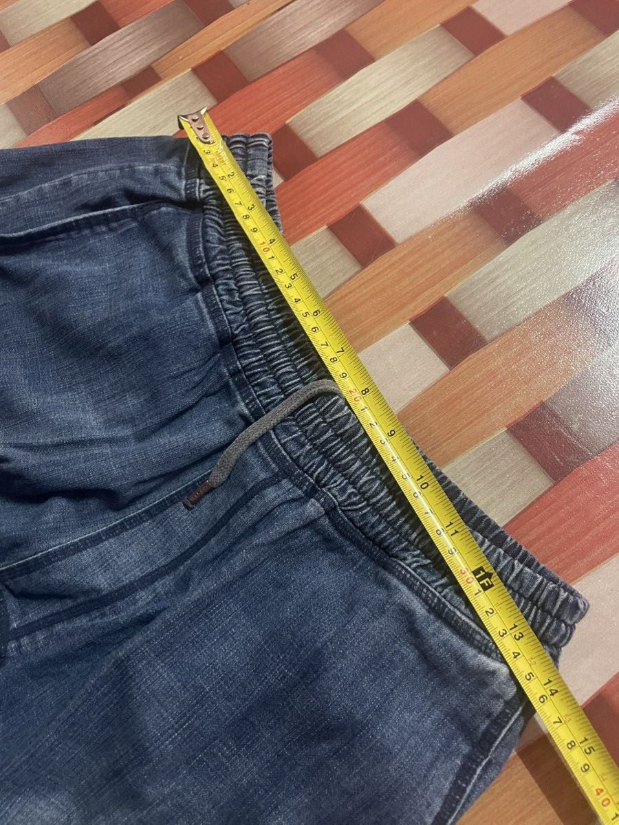 Neil Barrett Neil Barret -leg pants with an elasticated, cinched ankle Size US 32 / EU 48 - 12 Thumbnail