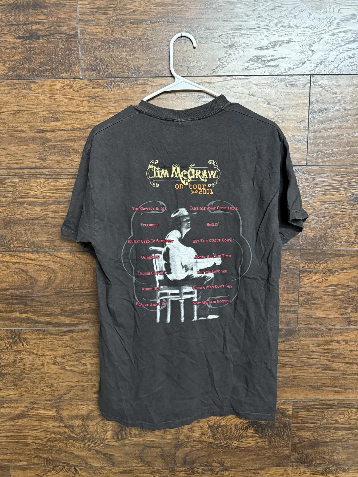 Hanes VTG Tim McGraw T-shirt On Tour 2001 2 Sided Tee -M Size US M / EU 48-50 / 2 - 2 Thumbnail