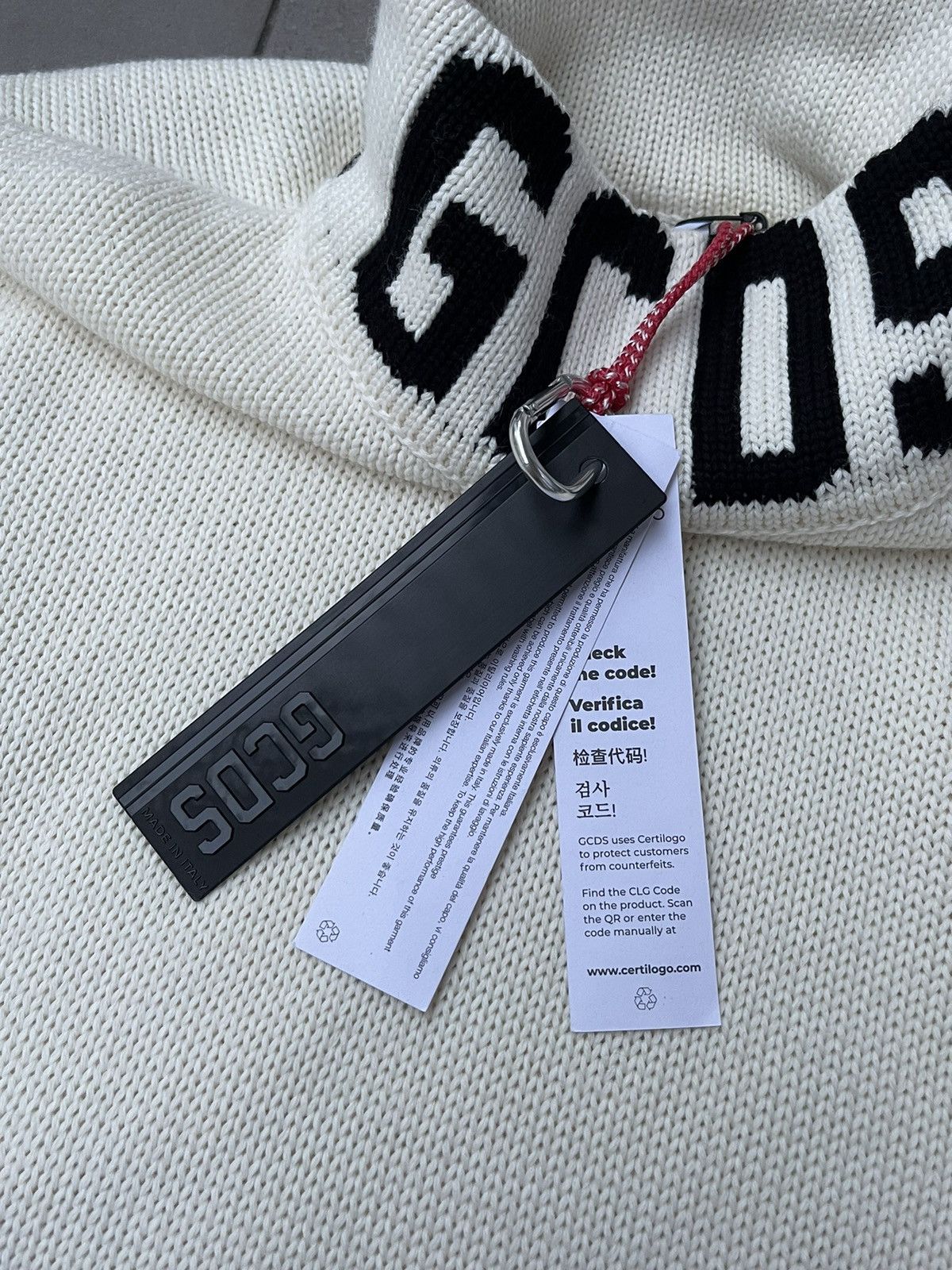 GCDS !DS! AW23 GCDS Logo Cream Turtleneck Sweater Size US M / EU 48-50 / 2 - 21 Thumbnail