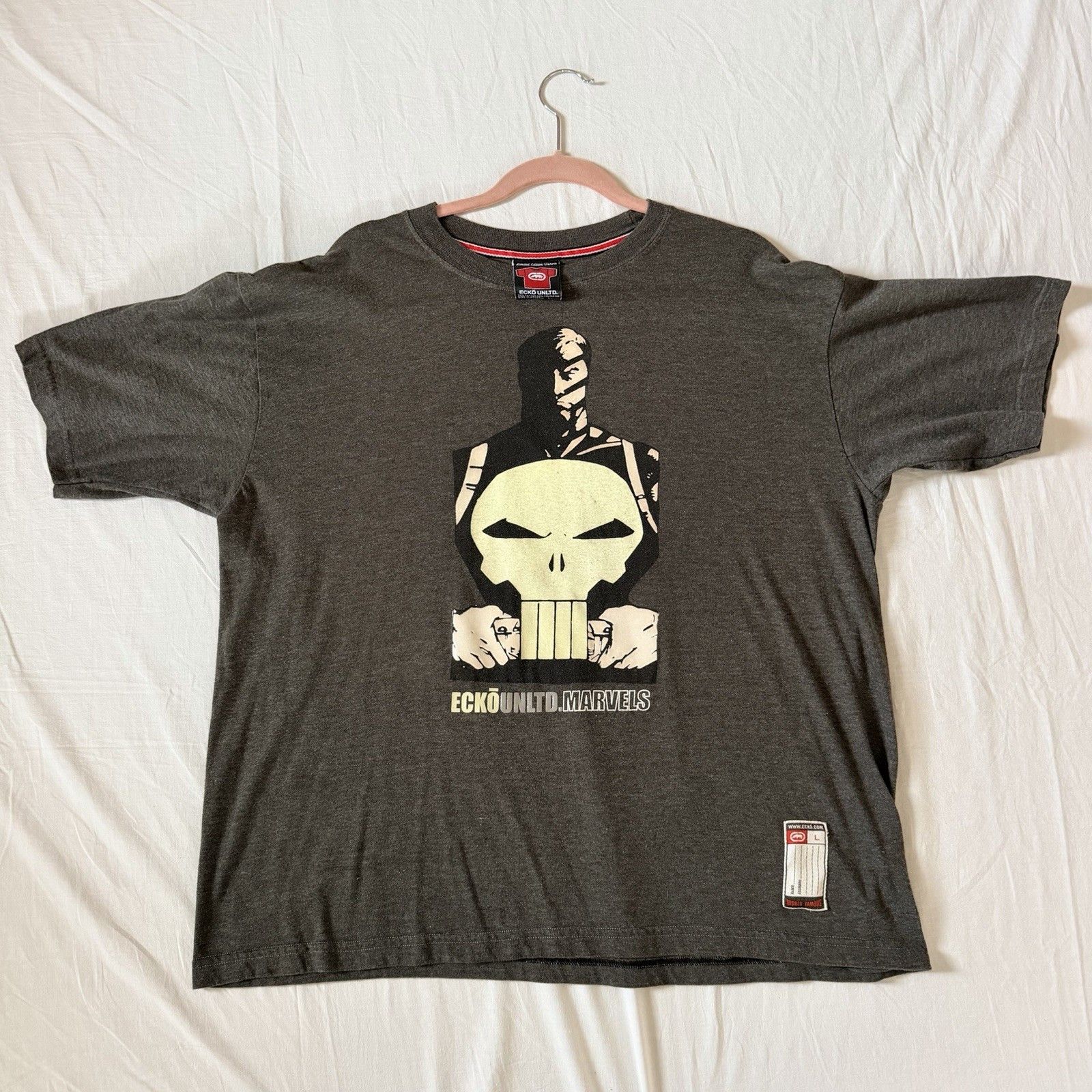 Ecko Unltd. Ecko Unltd Marvel Punisher Skull Glow In The Dark T Shirt Size US L / EU 52-54 / 3 - 3 Thumbnail