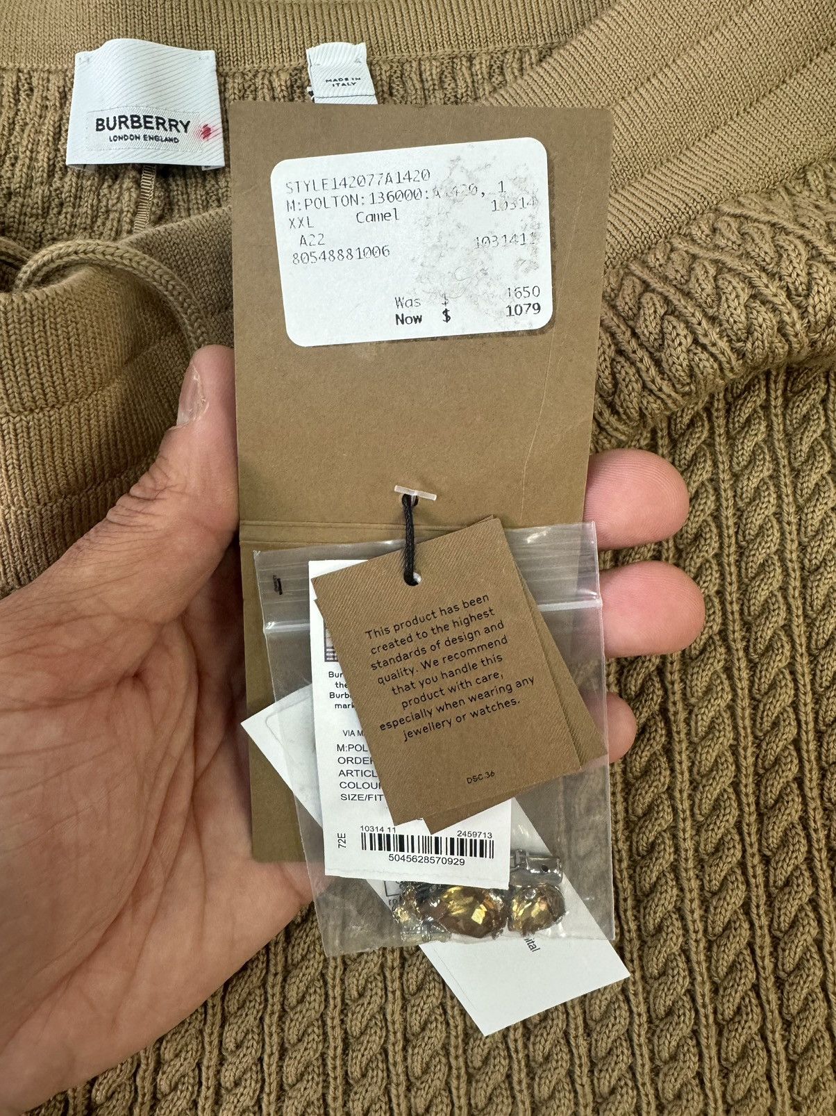 Burberry Brand New Burberry Beige Rhinestone Shorts Size US 44 / EU 60 - 8 Thumbnail