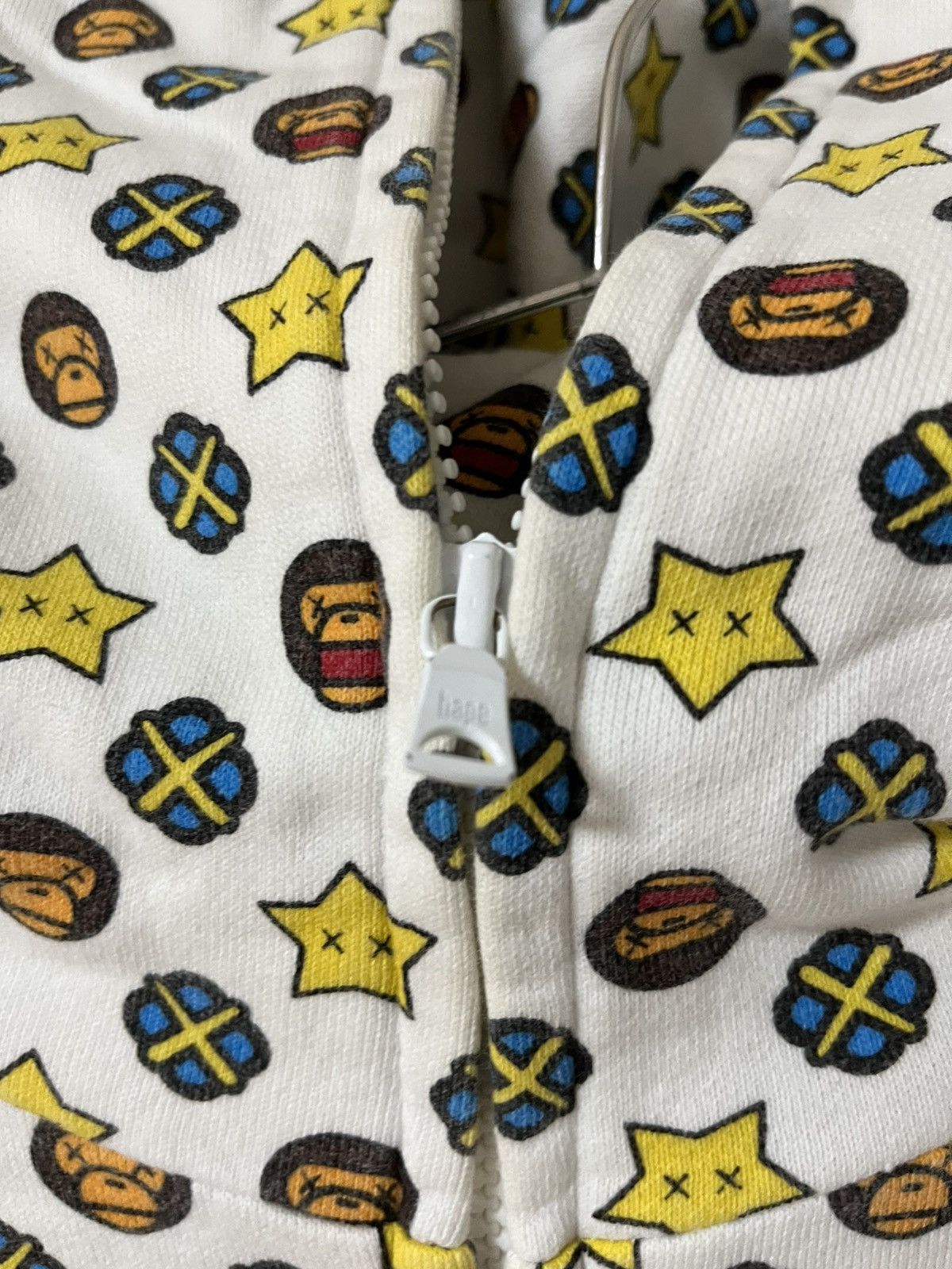 Bape bape x kaws 2005ss milo hoodie Size US L / EU 52-54 / 3 - 5 Thumbnail