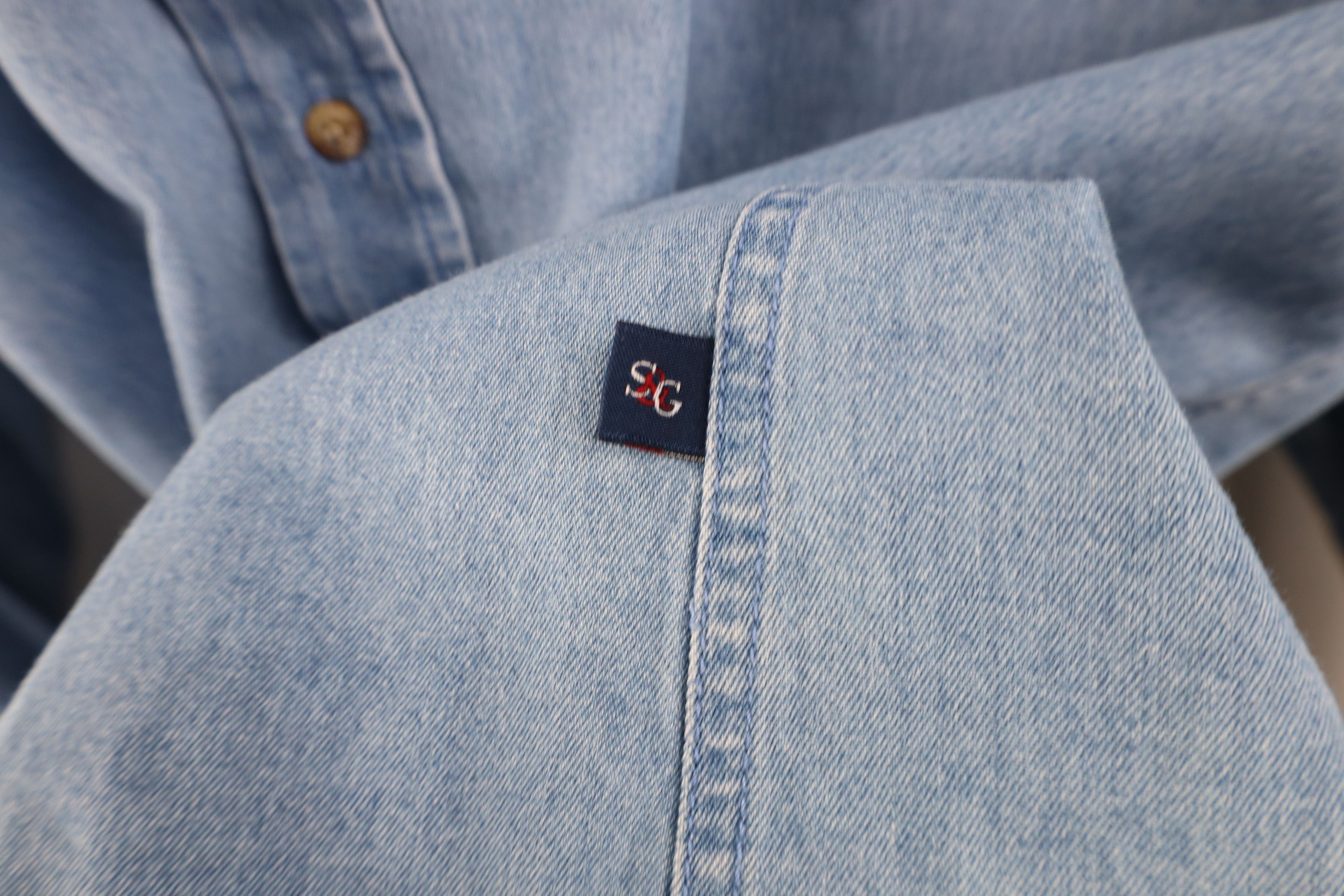 Vintage Vintage 90s Streetwear Stonewashed Denim Button Down Shirt Size US XL / EU 56 / 4 - 7 Thumbnail