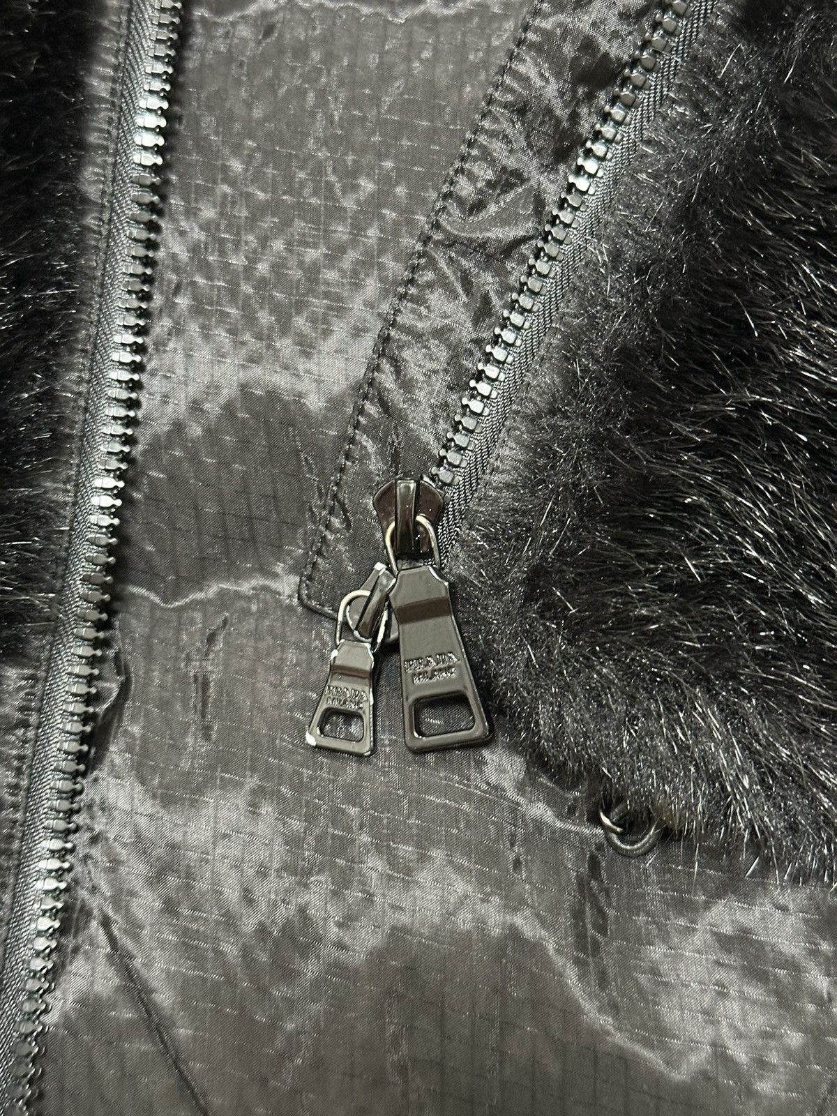 Prada PRADA Sport Fall Winter 2009 Fur Nylon Vest Size S / US 4 / IT 40 - 7 Thumbnail