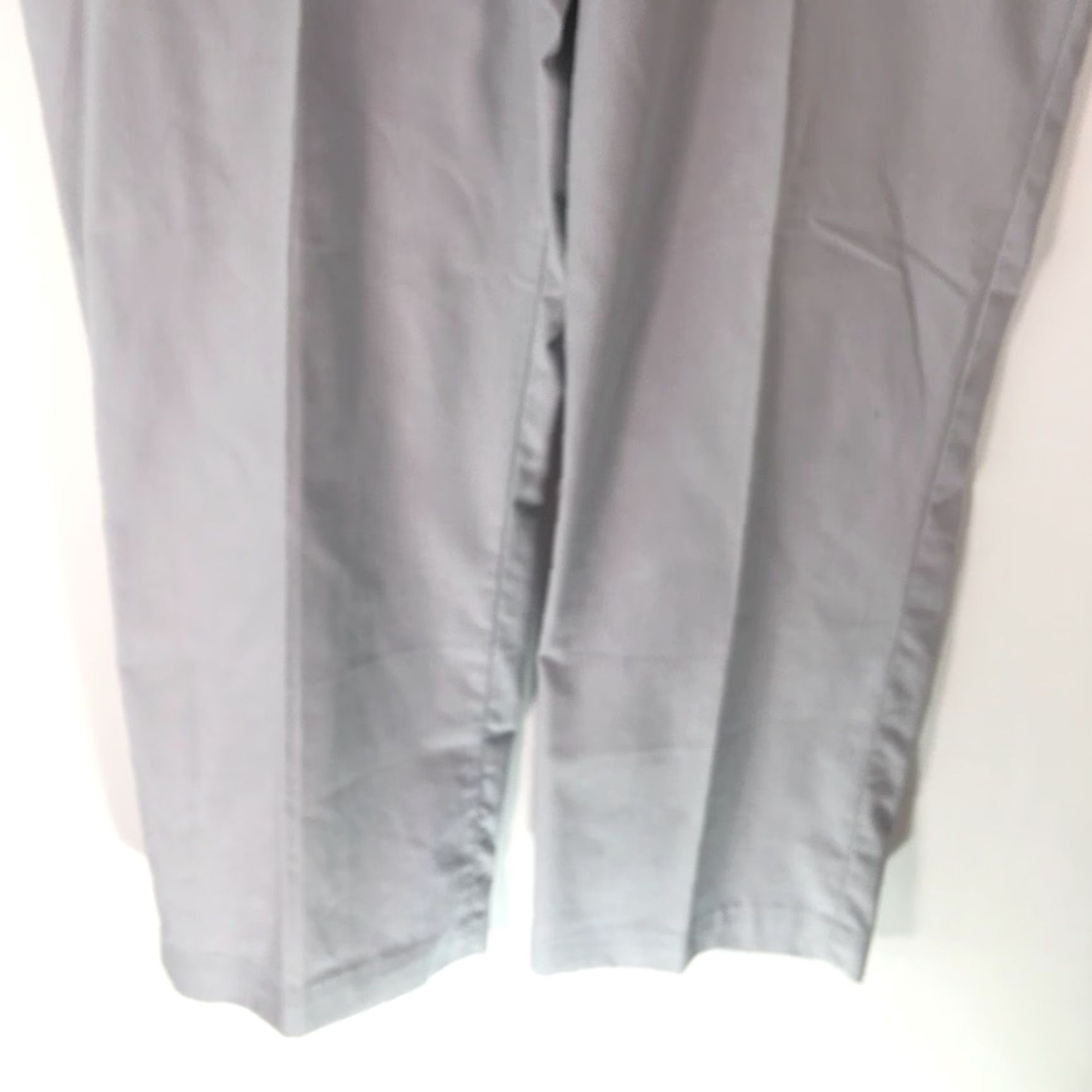 Haggar Haggar Mens Chino Pants Flat Front Gray 38 X30 Regular Waist Belt Loops 9in Leg Opening Polyester Stretch Casual Business Size US 38 / EU 54 - 5 Thumbnail