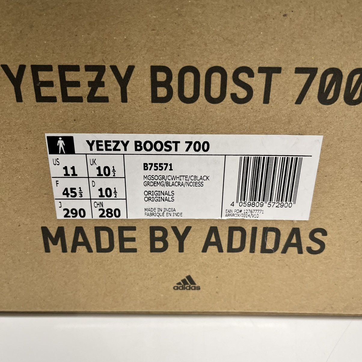 Adidas Adidas Yeezy Boost 700 Wave Runner Size US 11 / EU 44 - 13 Thumbnail