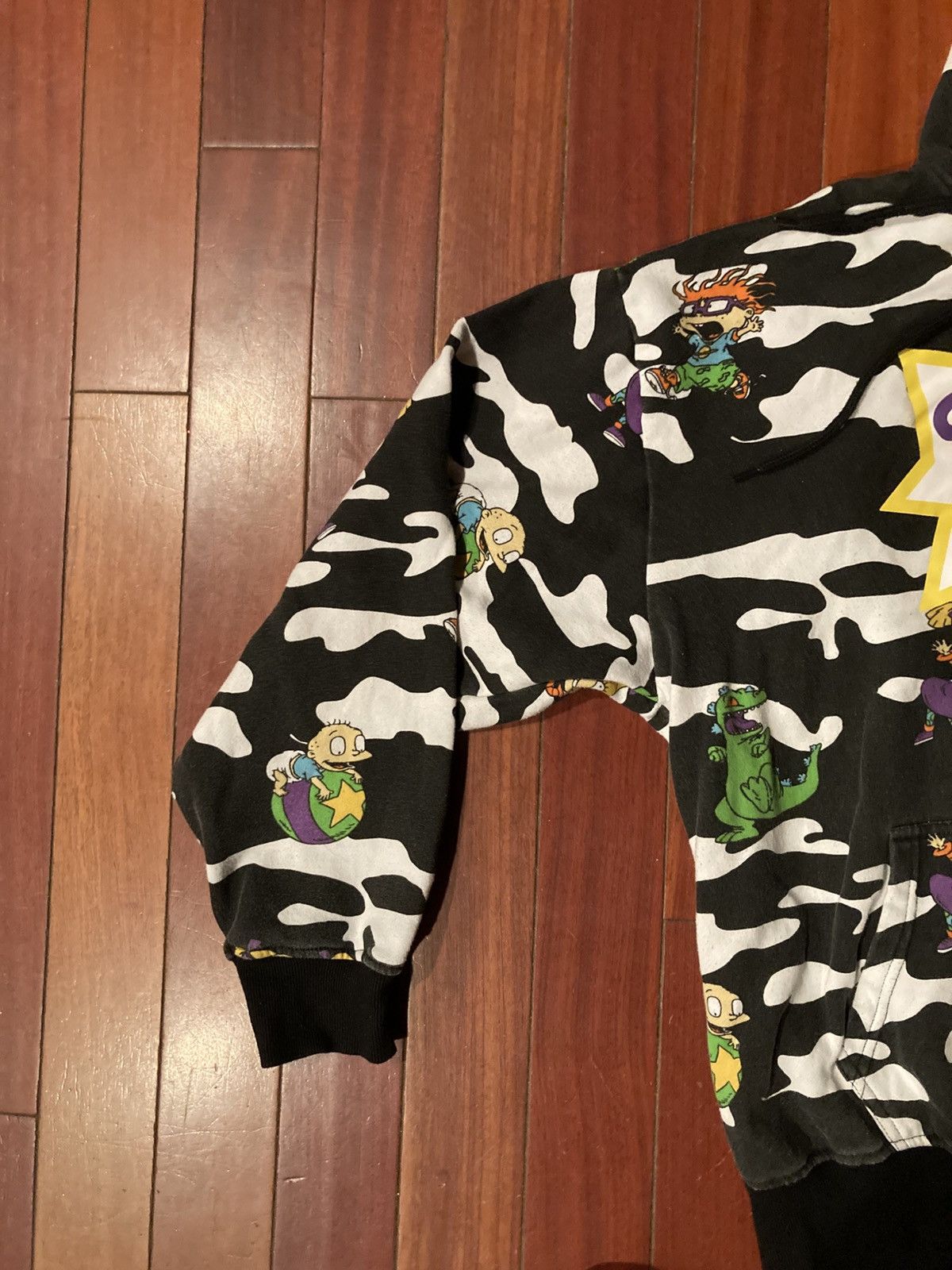 Nickelodeon × Vintage Nickelodeon Rugrats Camo Logo Fleece Hoodie Faded Mens XL Size US XL / EU 56 / 4 - 5 Thumbnail
