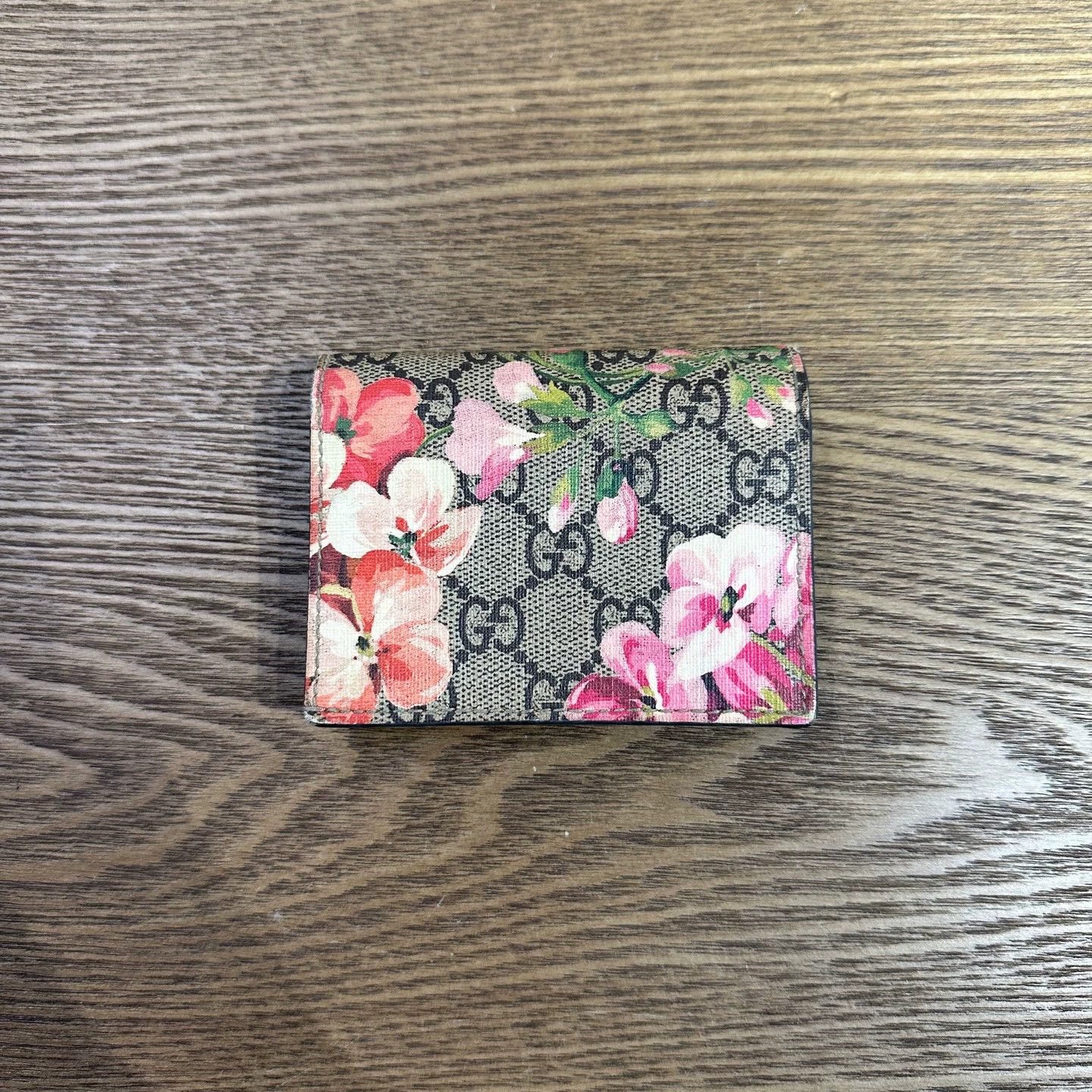 Gucci Gucci GG Monogram Floral Short Wallet & Card Holder Size ONE SIZE - 1 Thumbnail