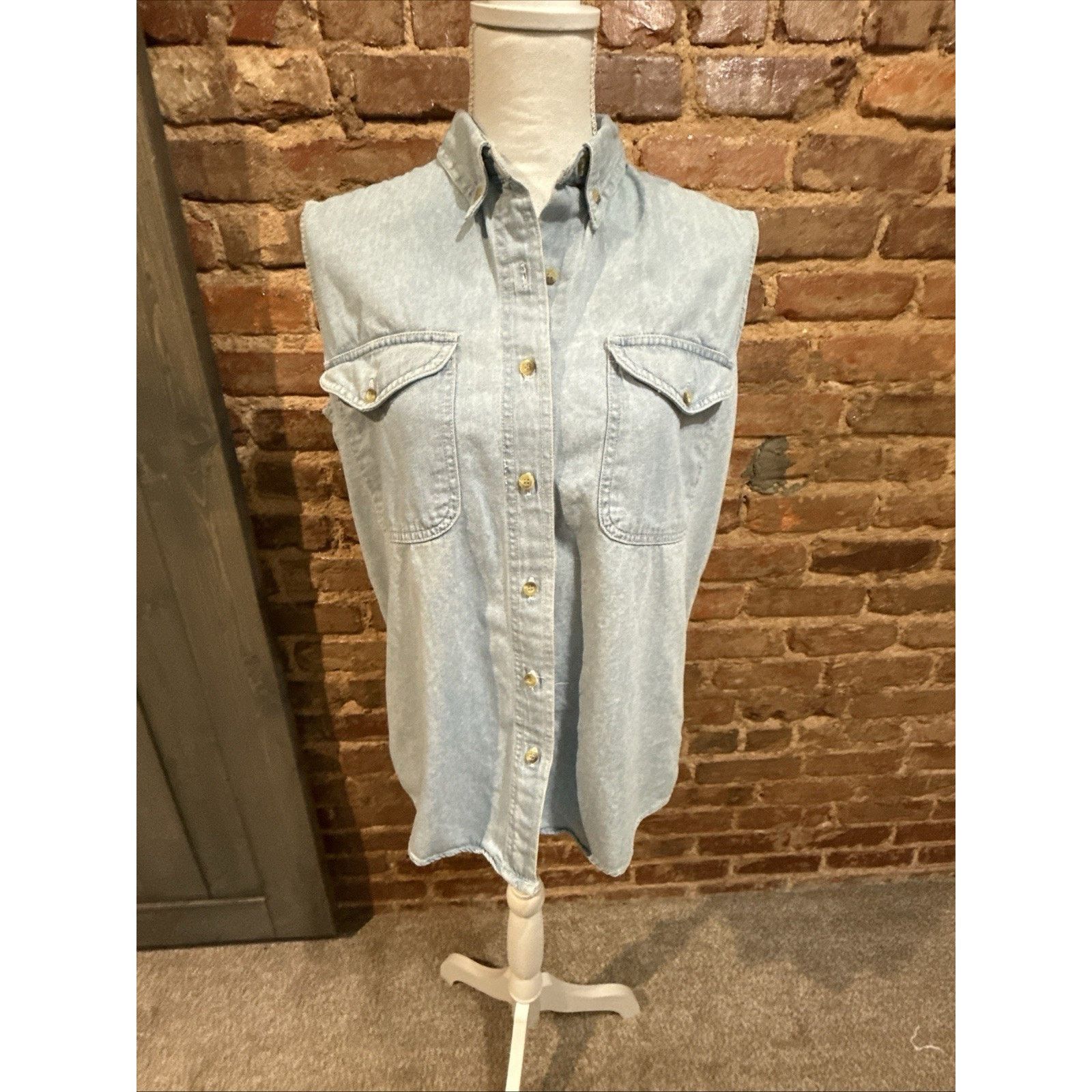 Charles Tyrwhitt Chazz Vintage Denim Sleeveless Shirt Size M Women's Western Size M / US 6-8 / IT 42-44 - 2 Thumbnail