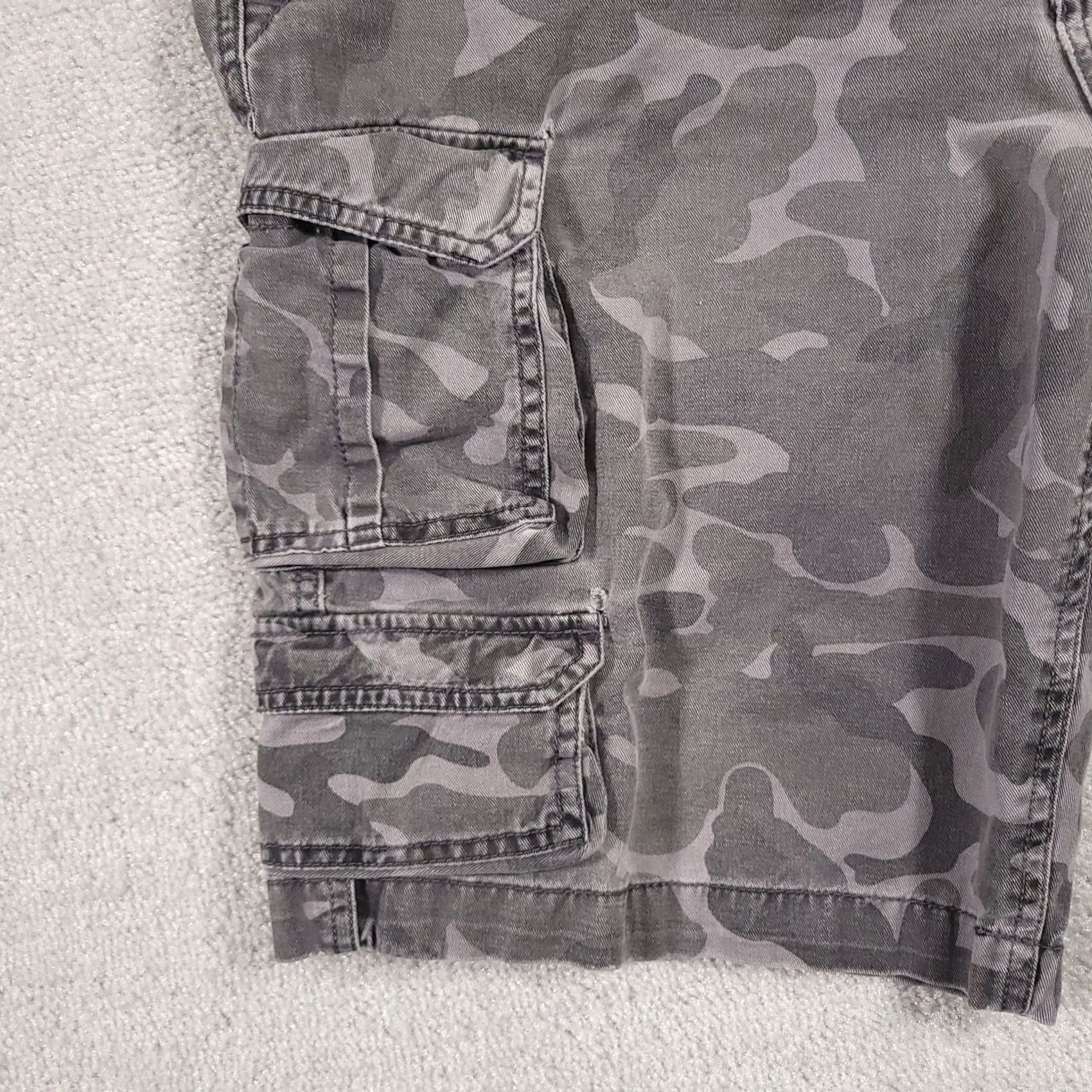 AMO VINTAGE NOBO No Boundaries Shorts Mens 40 Cargo Gray Camo Grunge Streetwear Skater Mens Size US 40 / EU 56 - 4 Thumbnail