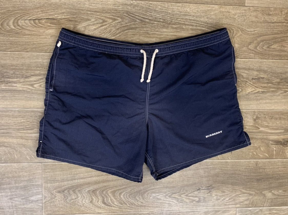 Burberry Burberry shorts size 38 Size US 38 / EU 54 - 2 Thumbnail