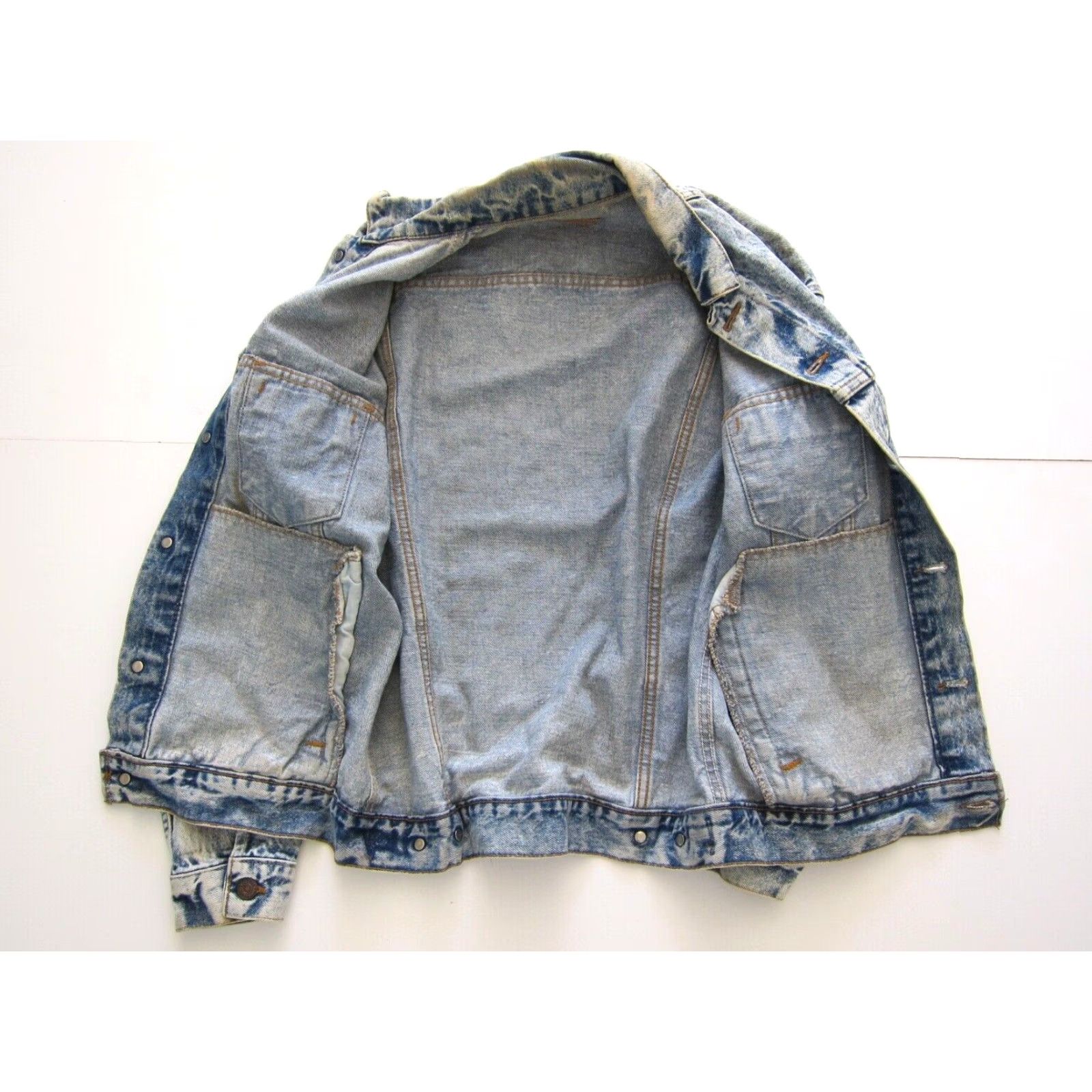 Levi's Vtg Levi's Red Tag Jean Jacket Men S Denim Distressed Cotton 70507-0219 Blue 705070219 Jeans Jacket Blocked by Vintage Details Men S Jacket Size US 29 - 6 Thumbnail