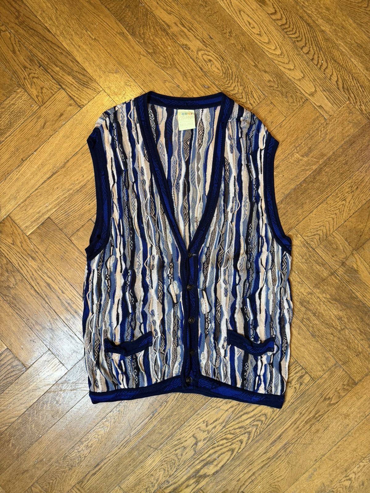 Coogi Vintage Coogi classic silk knitted vest Size US L / EU 52-54 / 3 - 7 Thumbnail