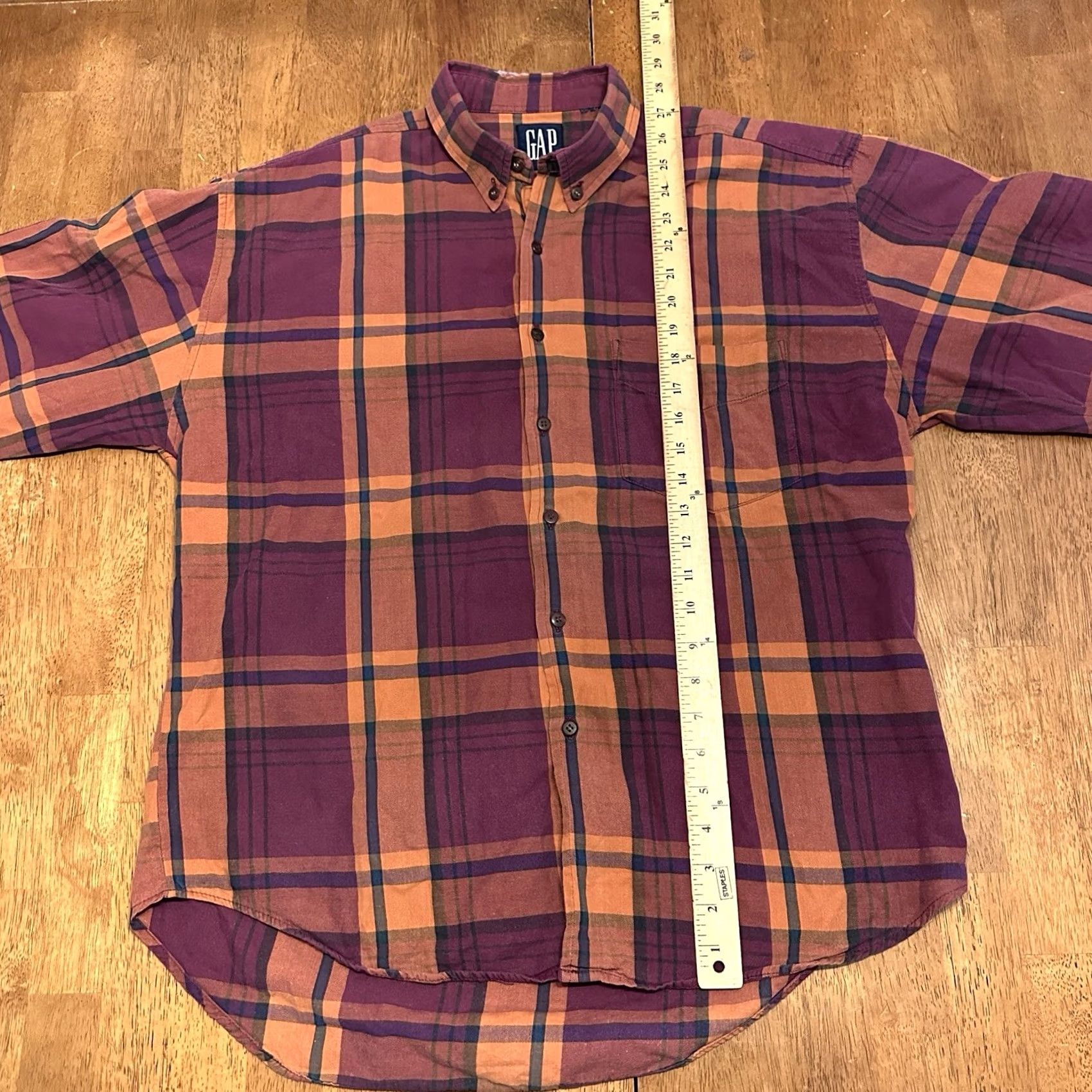 Gap VINTAGE Gap Mens Button-Down Shirt Plaid Large Red Cotton Flannel Button-Up Casual Button-Down Mens Regular L Size US L / EU 52-54 / 3 - 7 Thumbnail