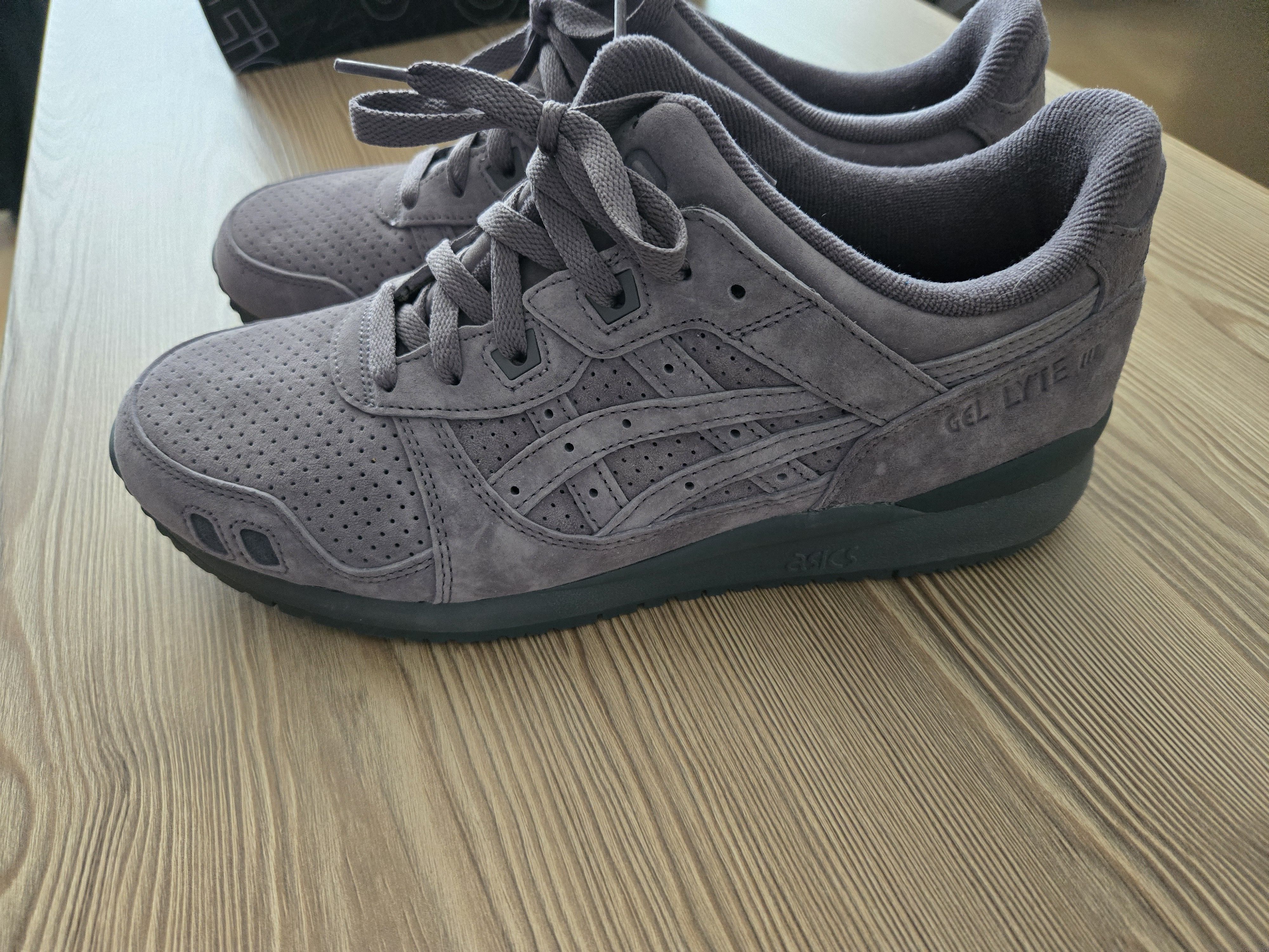 Asics × Kith GEL LYTE III OG monsoon Size US 9.5 / EU 42-43 - 3 Thumbnail