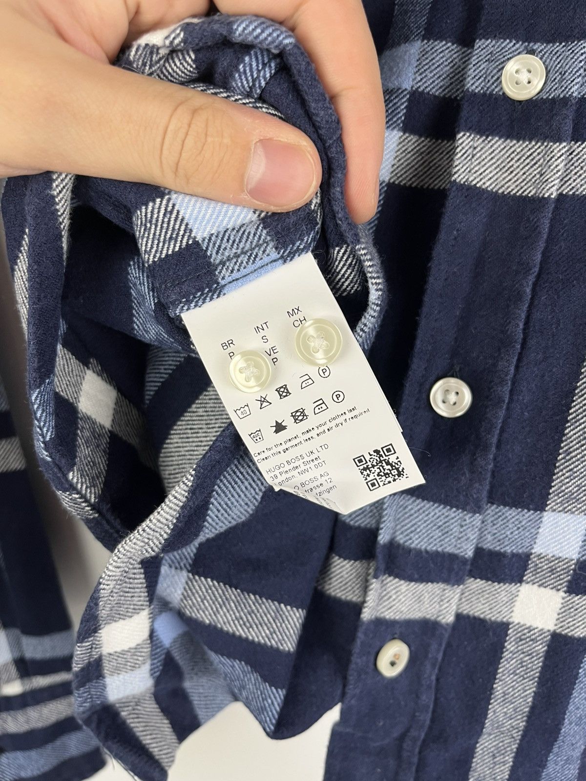 Hugo Boss Hugo Boss Streetwear Plaid Cotton Shirt Button Up Size US S / EU 44-46 / 1 - 8 Thumbnail