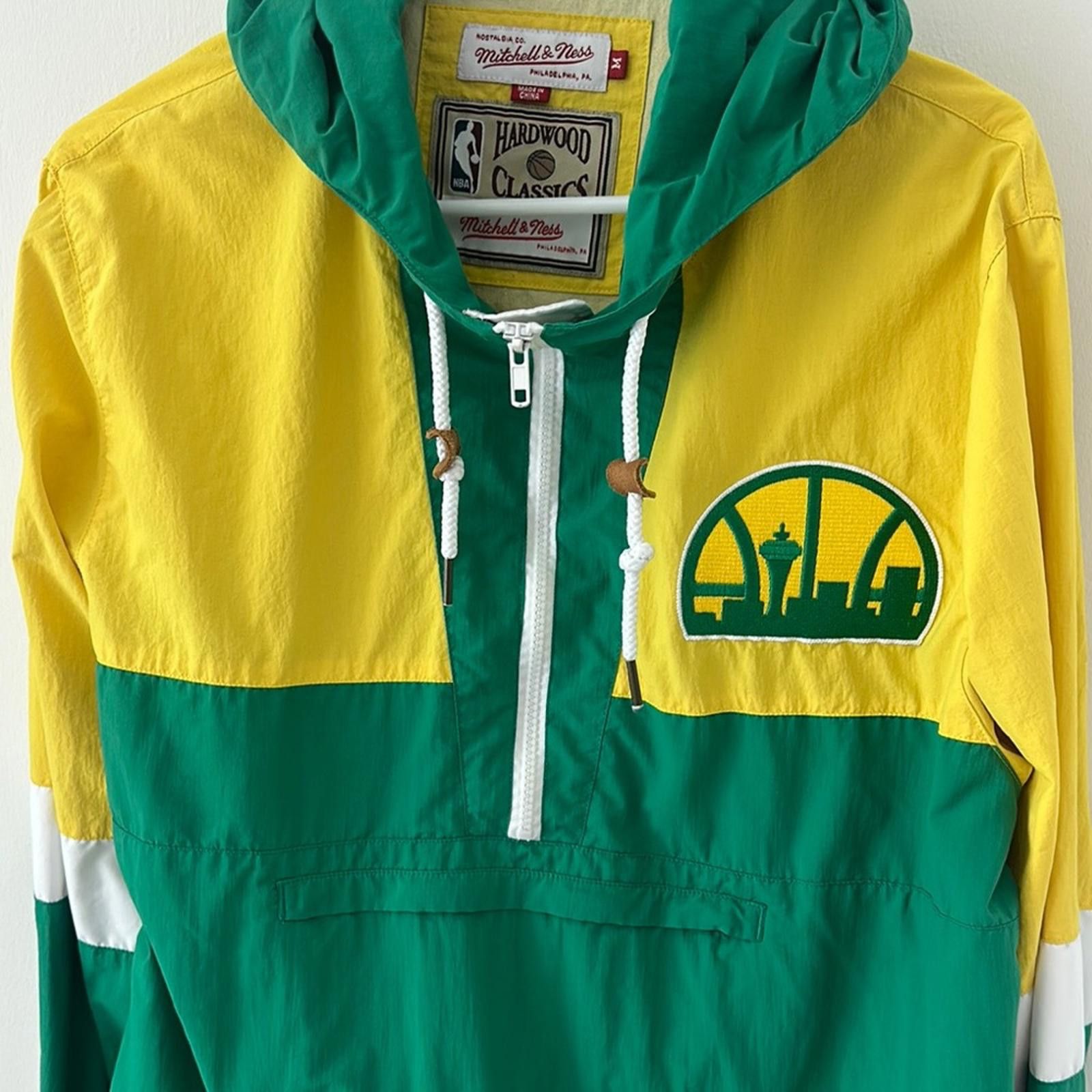 Mitchell & Ness Mitchell & Ness Green and Yellow Jacket Size US M / EU 48-50 / 2 - 3 Thumbnail