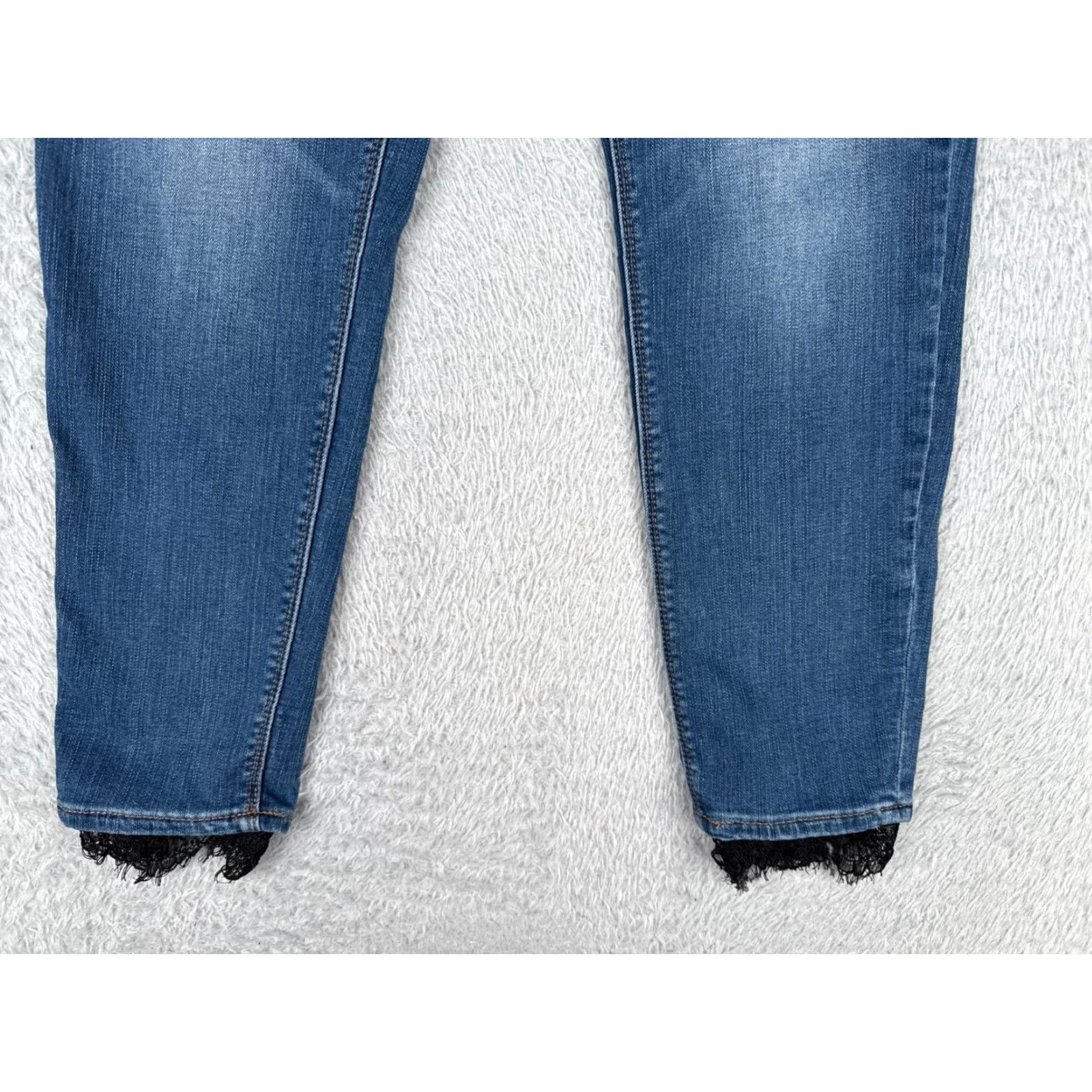 White House Black Market White House Black Market Jeans 6 Blue Skinny Mid Cotton Blend 30x25 Women Size 28" / US 6 / IT 42 - 2 Thumbnail