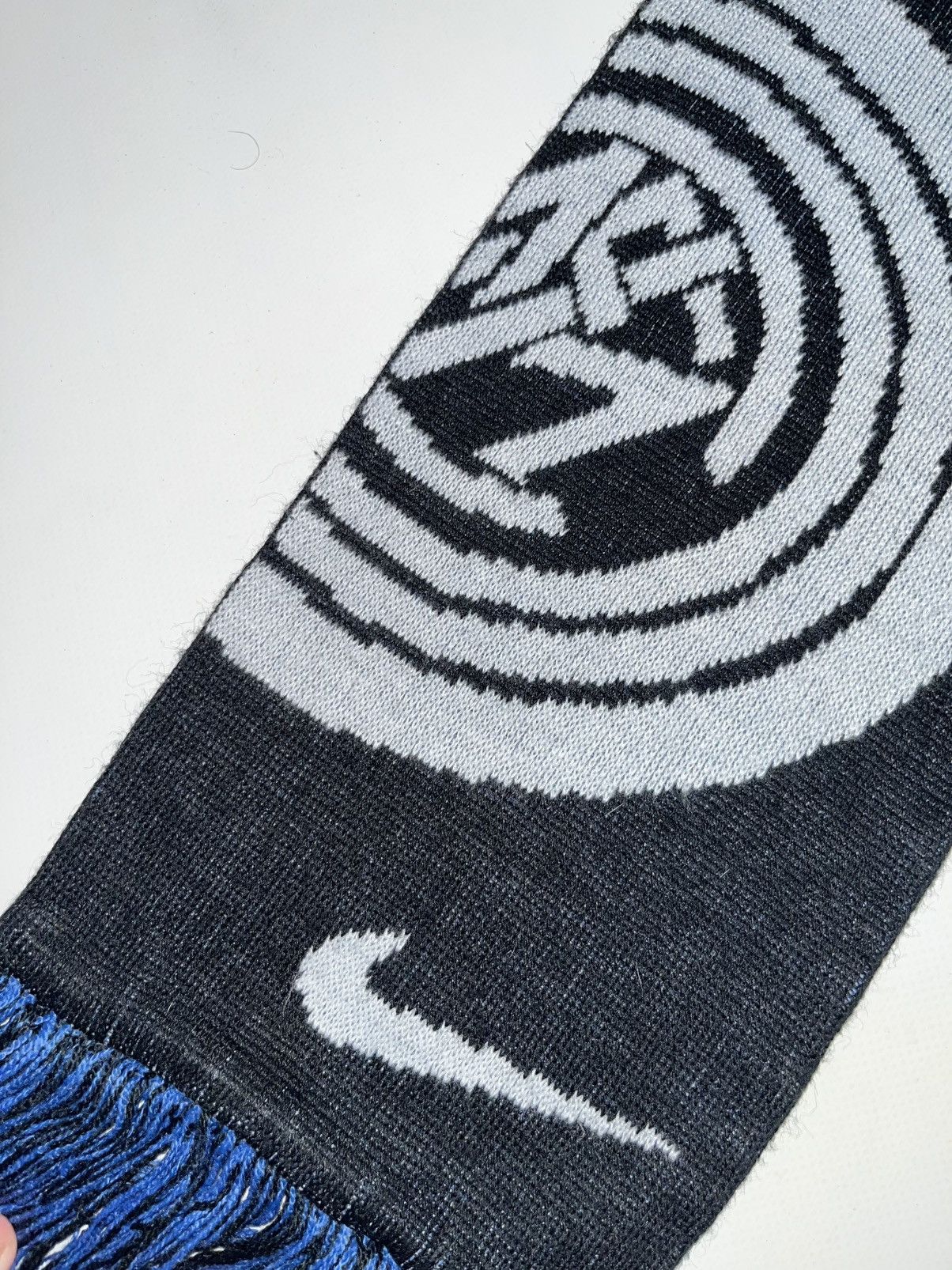 Nike Nike Inter Milan Home Dragon Color way Team Scarf Size ONE SIZE - 9 Thumbnail