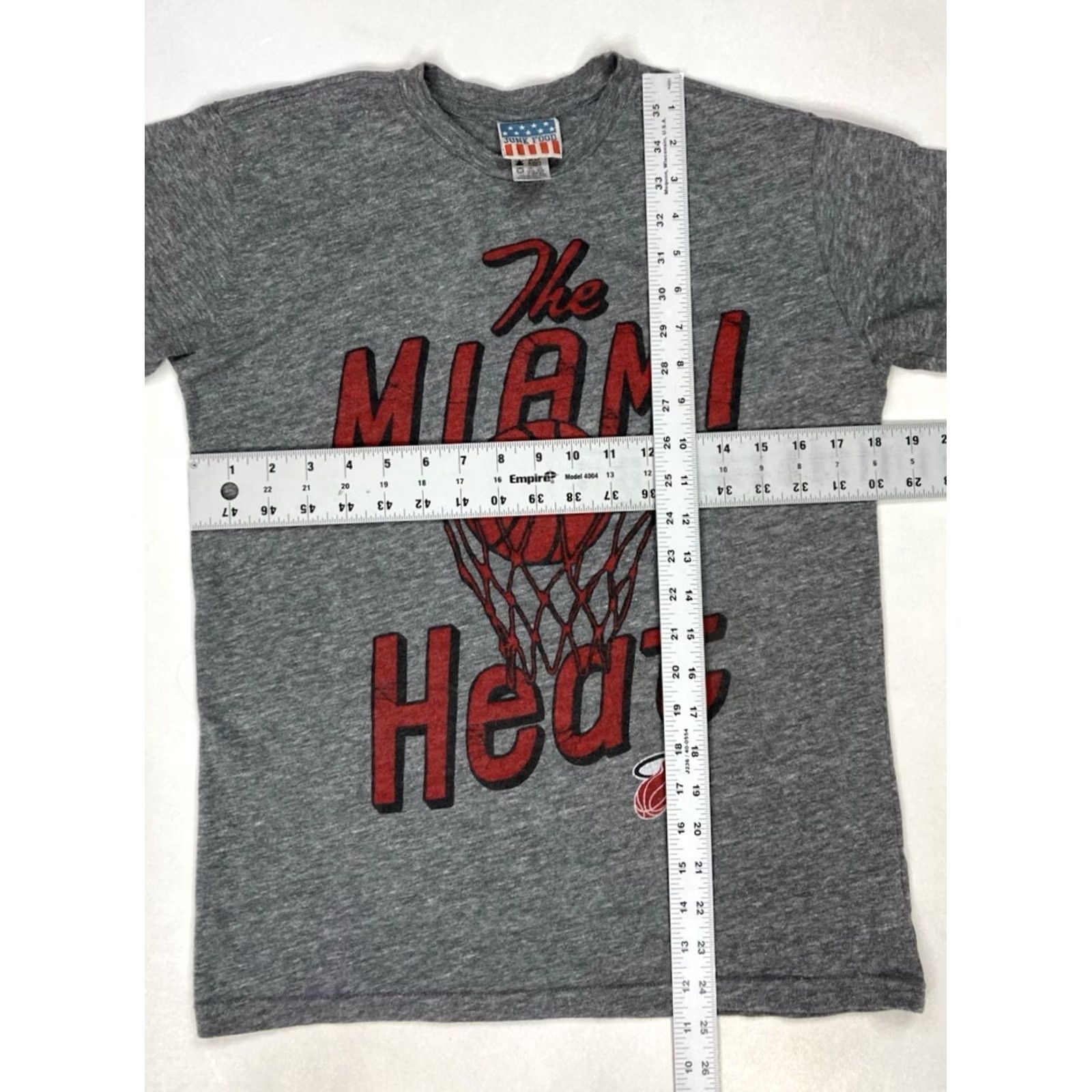Junk Food Junk Food Miami Heat T-Shirt Women XS Gray Retro Graphic Short Sleeve Crew Neck Pullover Casual Cotton Polyester Size XS / US 0-2 / IT 36-38 - 6 Thumbnail
