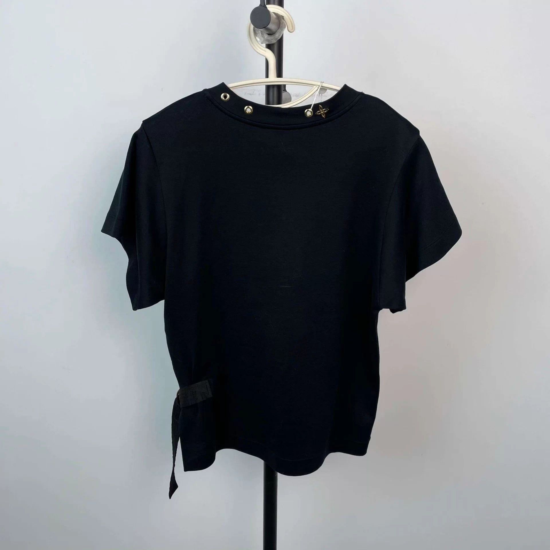 Louis Vuitton LV short-sleeve black Size XS / US 0-2 / IT 36-38 - 2 Thumbnail