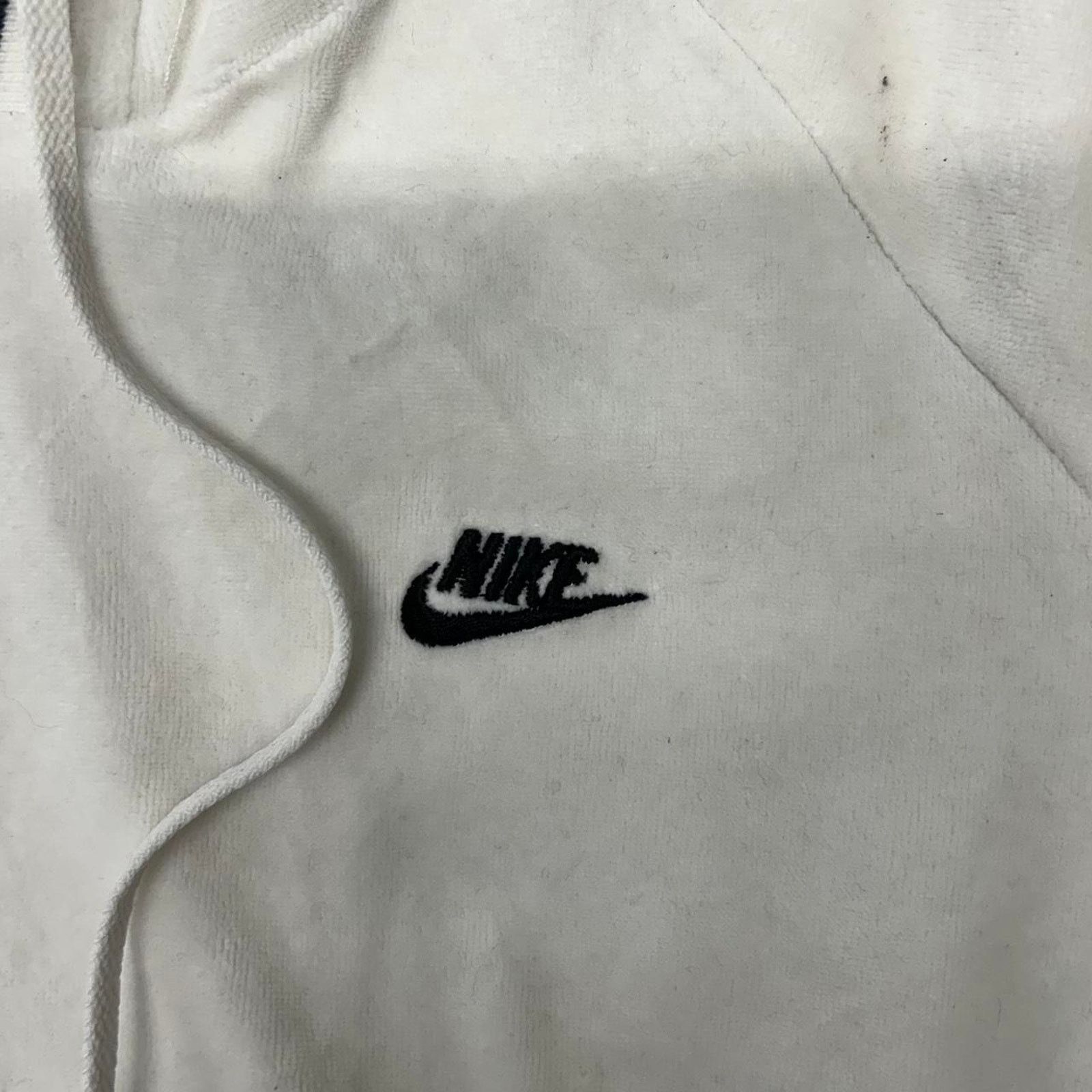 Nike Y2K White Nike hoodie with black accents Size L / US 10 / IT 46 - 3 Thumbnail