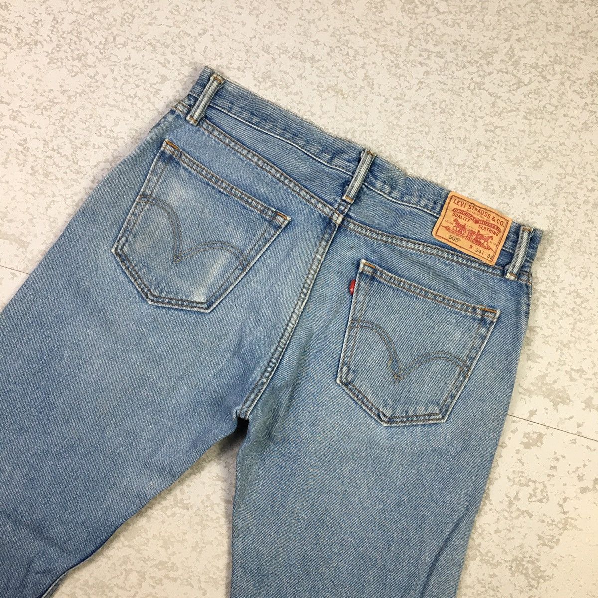 Levi's × Vintage Levis 505 Straight Fit Light Blue Jeans Size US 35 - 6 Thumbnail