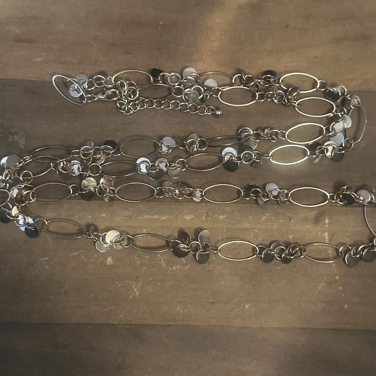 Other Long gold tone oval links and dangles necklace Size ONE SIZE - 3 Thumbnail