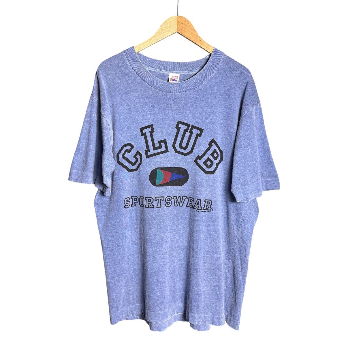 Vintage Vintage 90s Club Sportswear USA T-Shirt Size US L / EU 52-54 / 3 - 1 Thumbnail