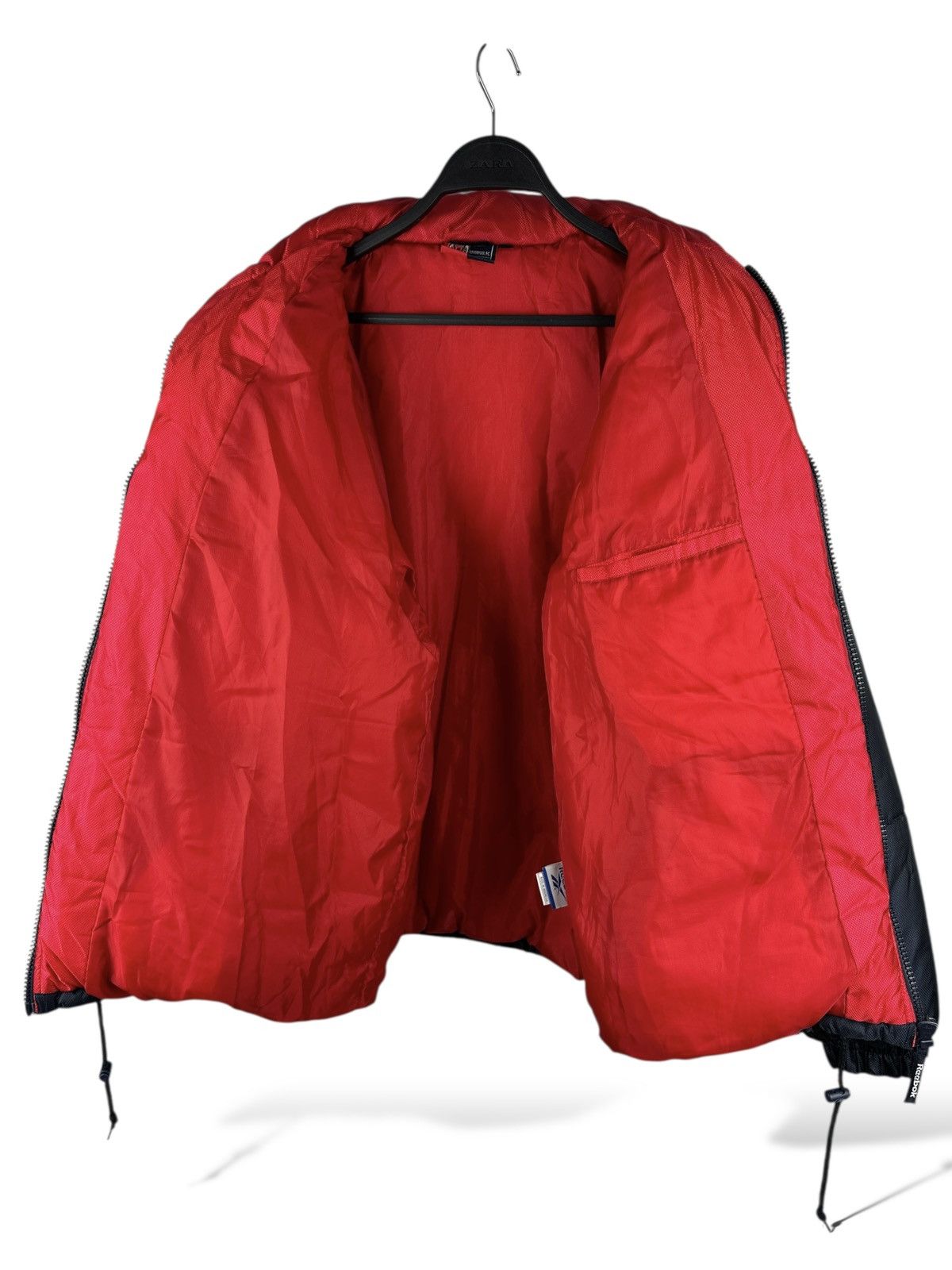 Reebok Vintage Reebok Liverpool F.C Soccer Puffer Jacket Winter Size US XL / EU 56 / 4 - 11 Thumbnail
