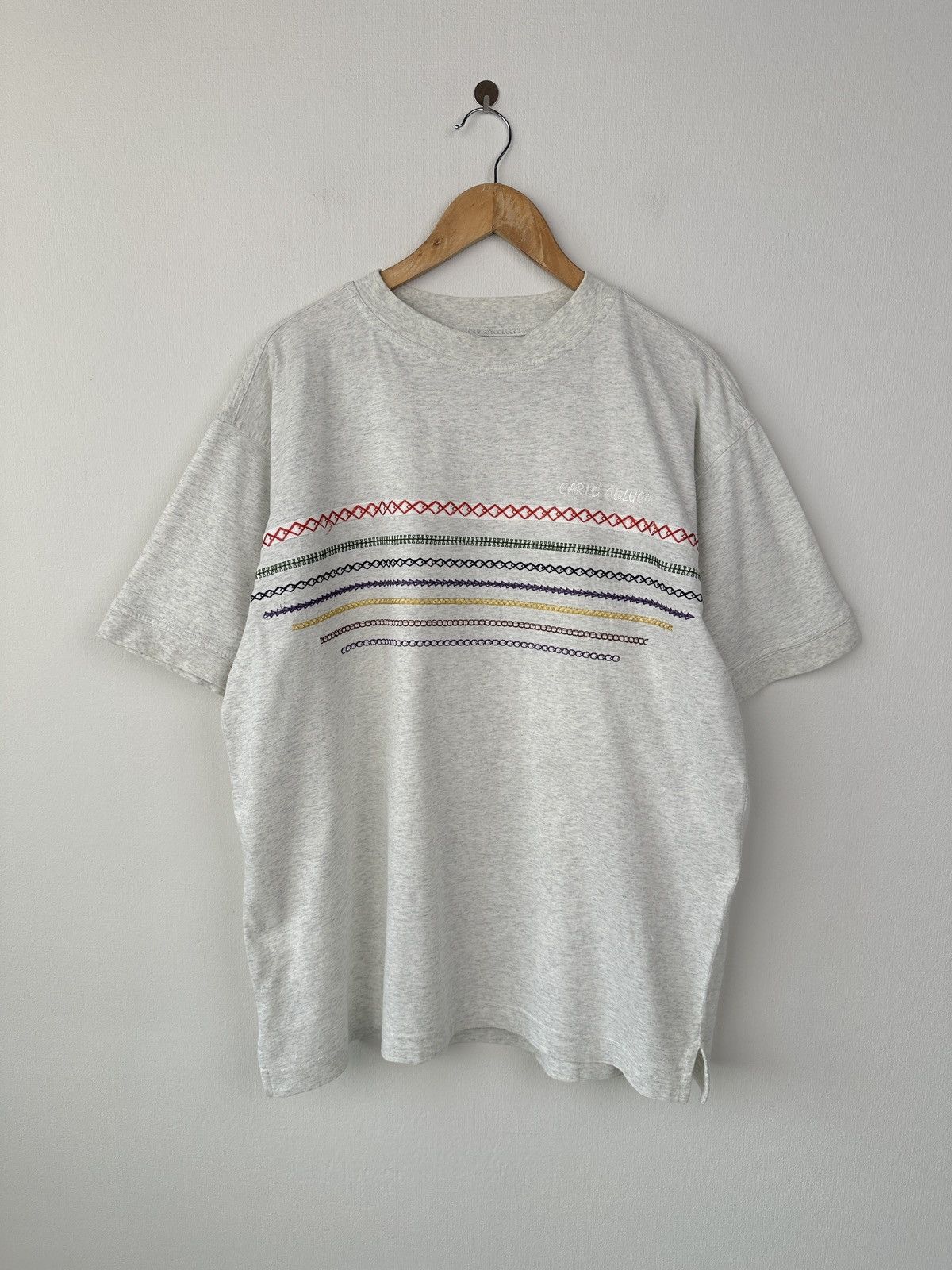 Carlo Colucci × Vintage Vintage Carlo Colucci Multicoloured Embroidered Logo T Shirt Size US XL / EU 56 / 4 - 1 Thumbnail
