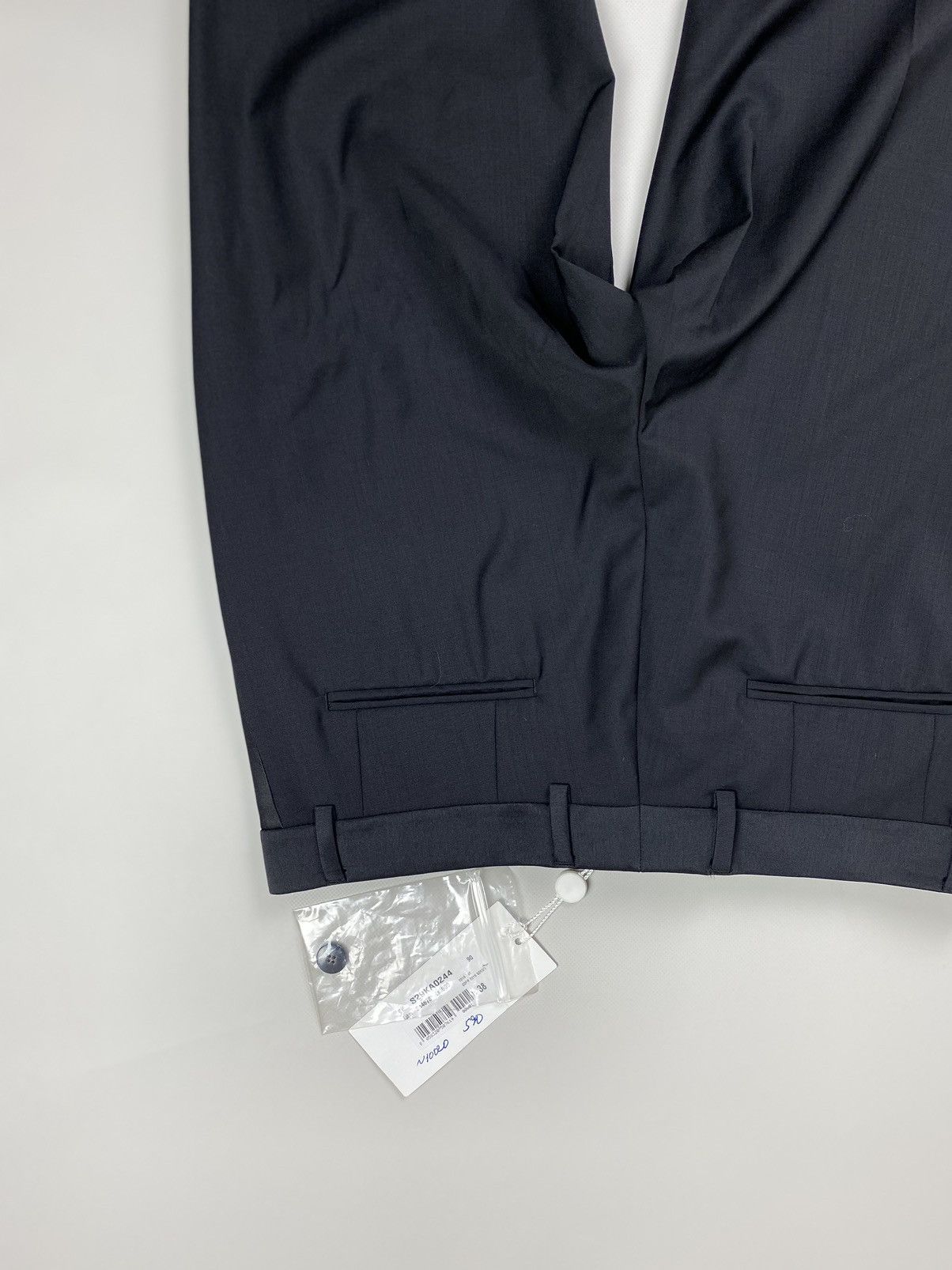 Maison Margiela BNWT! Maison Margiela runaway cropped dress pants trousers Size 26" / US 2 / IT 38 - 23 Thumbnail