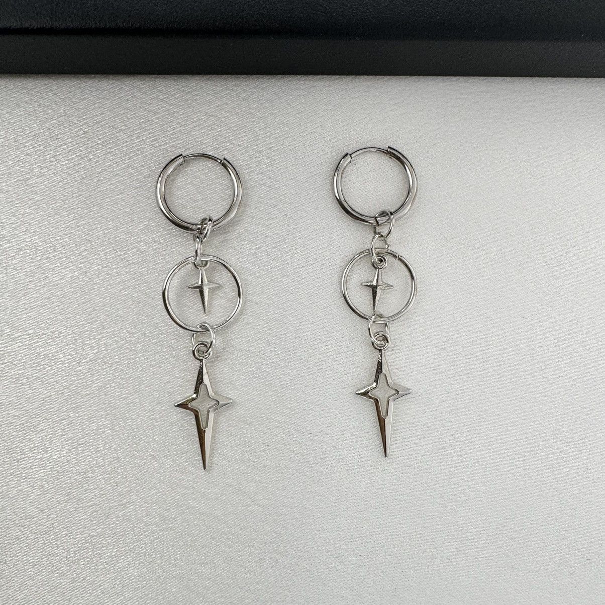 Other Star Long Dangle Drop Earrings for Men Women,Unisex Style Size ONE SIZE - 1 Thumbnail