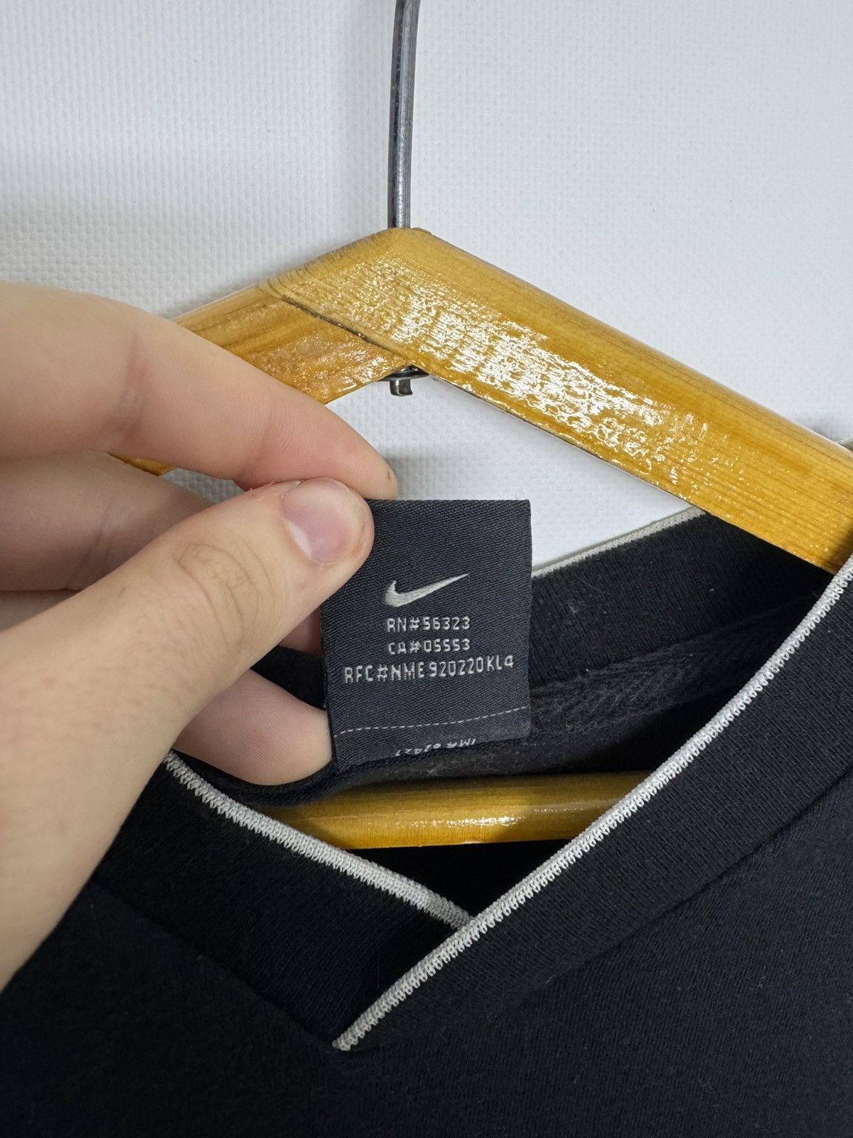 Nike Vintage Nike Center Swoosh Tee Y2K 90’s Streetwear rare Size US XL / EU 56 / 4 - 9 Thumbnail
