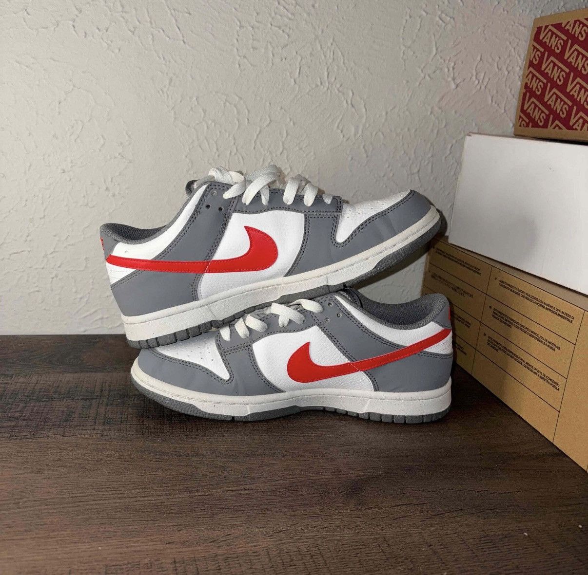 Nike Smoke Grey Light Crimson dunks Size US 7 / EU 40 - 2 Thumbnail