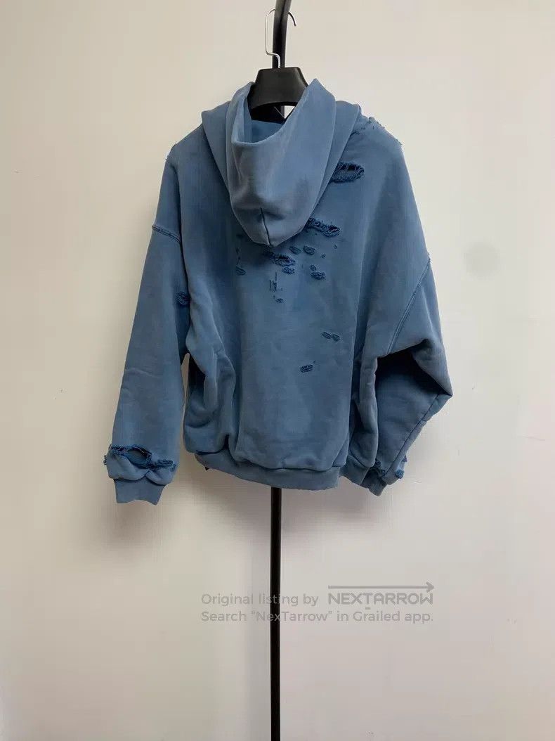 Balenciaga Balenciaga Blue Washed Destroyed Print Logo Hooded Sweatsh Size US XS / EU 42 / 0 - 2 Thumbnail