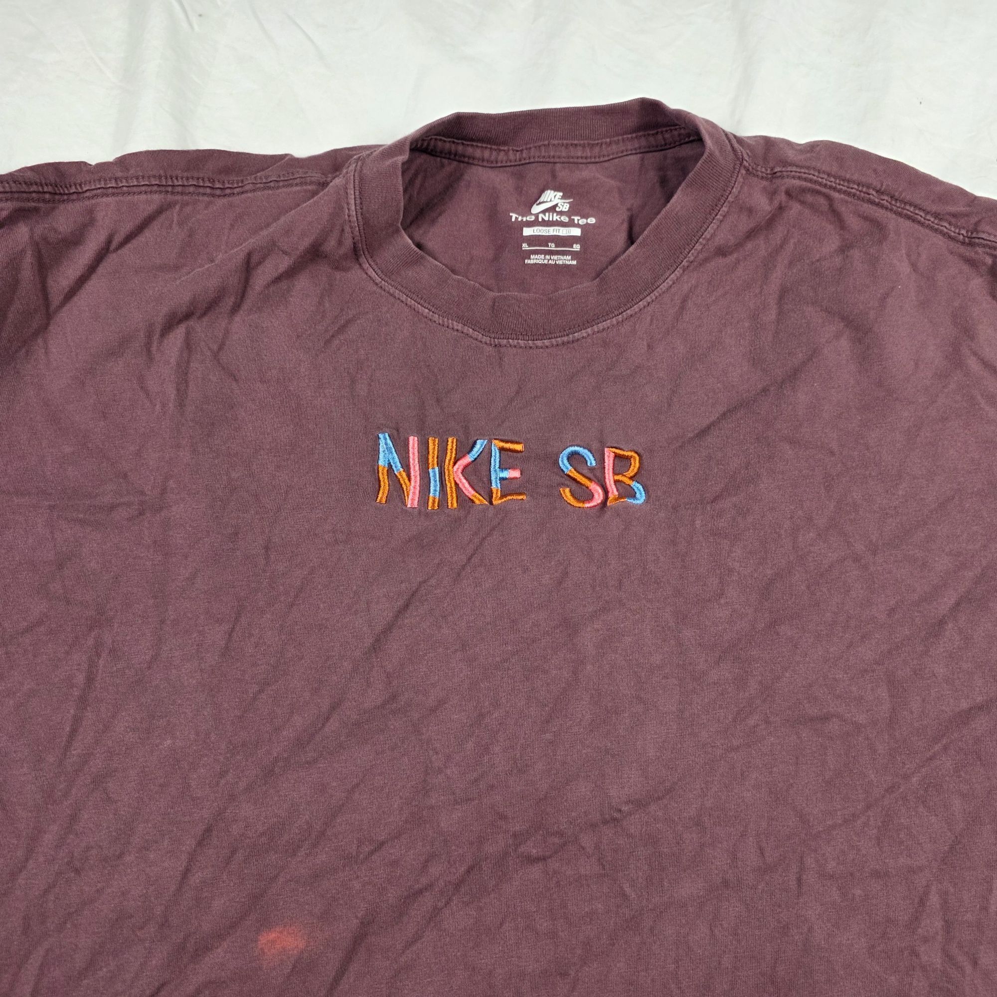 Nike SB Nike SB Mens Size XL Loose Fit Burgundy Graphic T Shirt Cott Size US XL / EU 56 / 4 - 3 Thumbnail