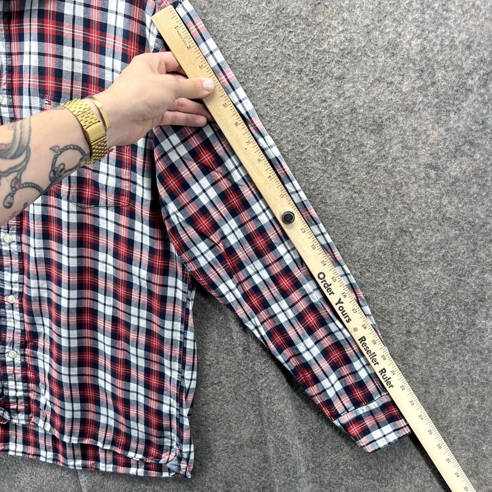 Tommy Hilfiger Tommy Hilfiger Shirt Mens Large Red Blue Plaid Button Front Long Sleeve Cotton Size US L / EU 52-54 / 3 - 3 Thumbnail