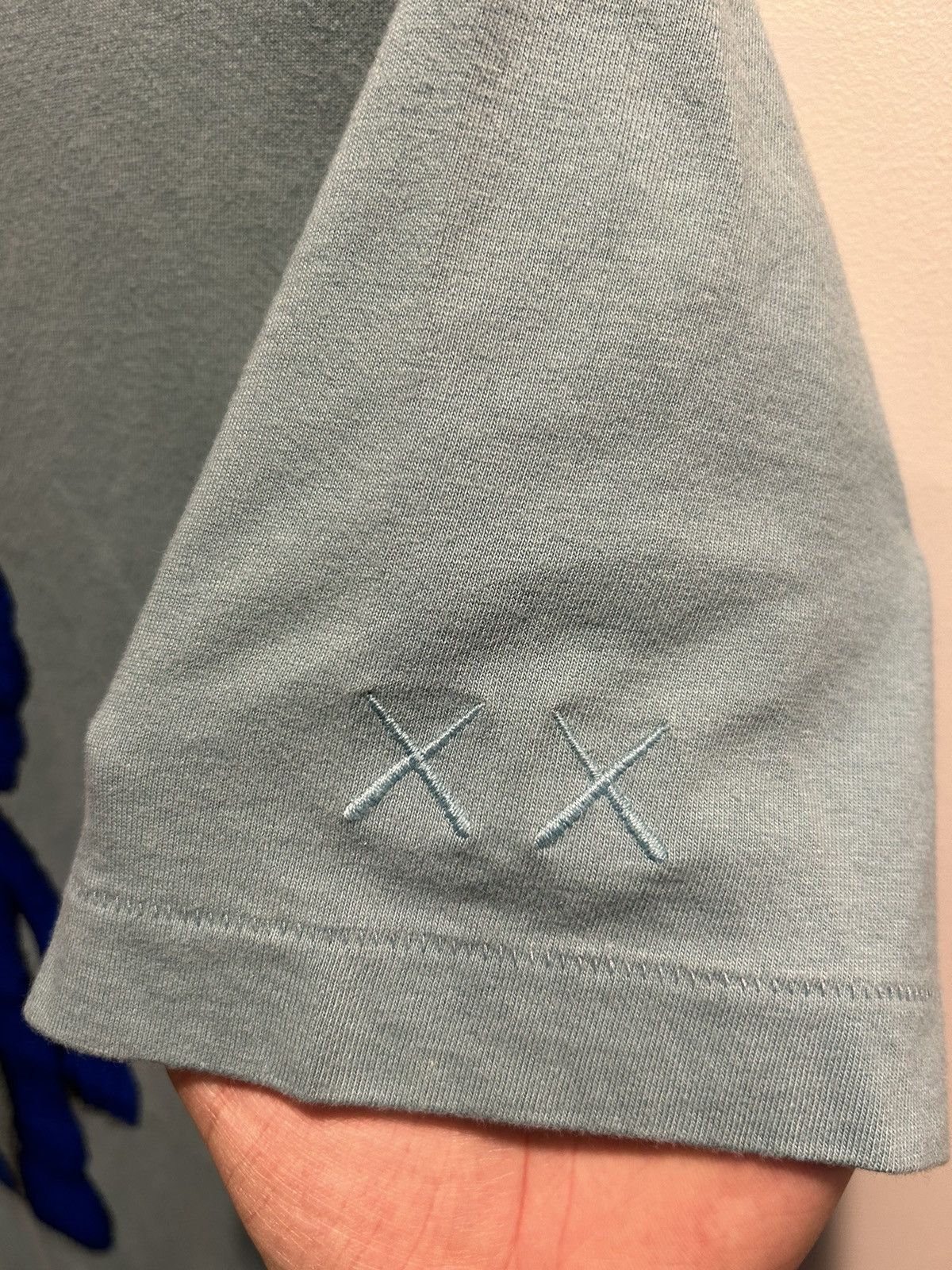 Kaws × Uniqlo Kaws x Uniqlo Size US S / EU 44-46 / 1 - 4 Thumbnail