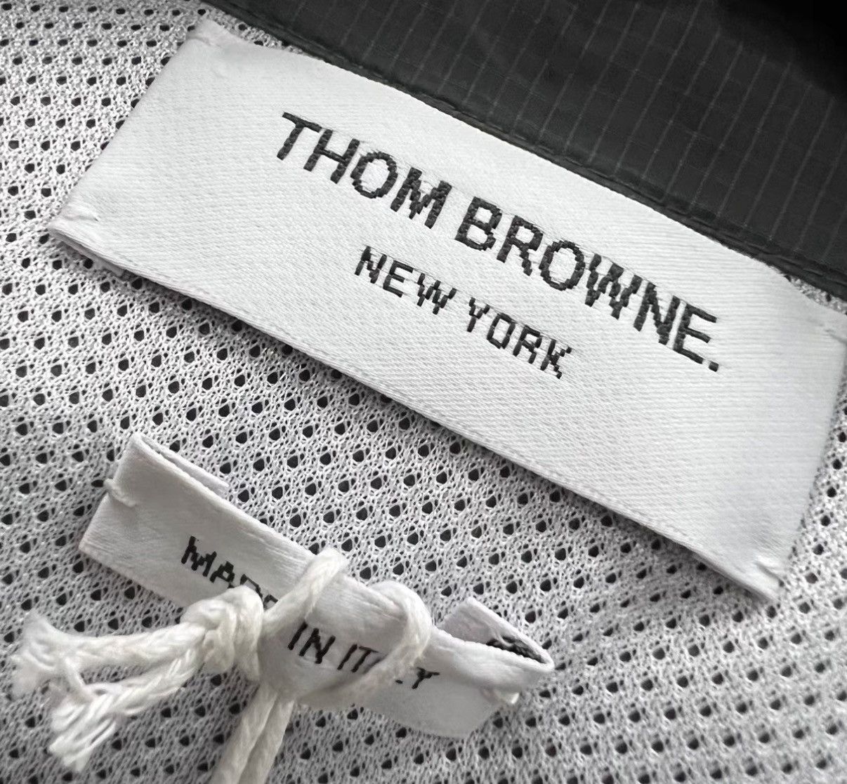 Thom Browne Thom Browne Nylon Half-Zip Hooded Jacket J41 Size US S / EU 44-46 / 1 - 3 Thumbnail