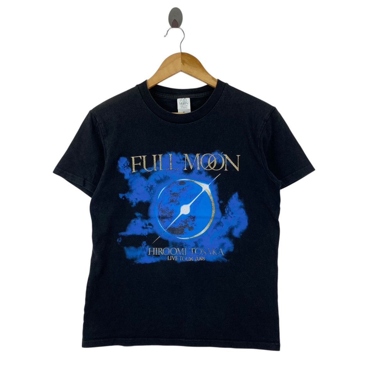 Japanese Brand HIROOMI TOSAKA Full Moon 2018 Japanese Singer Band Tshirt Size US S / EU 44-46 / 1 - 1 Thumbnail