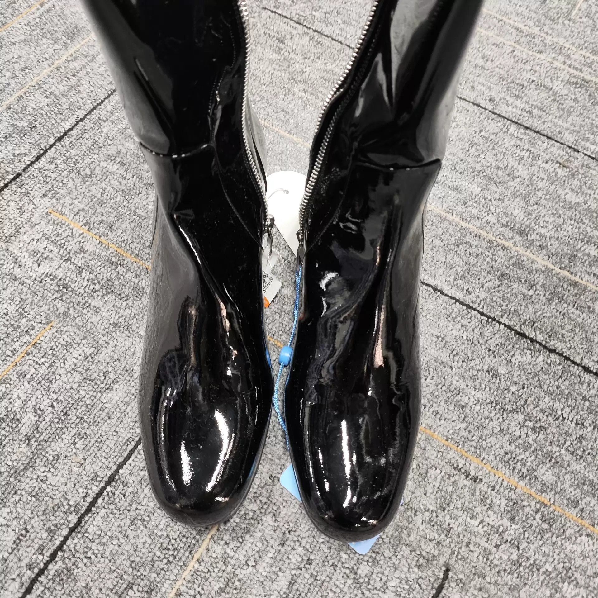 Yves Saint Laurent YSL Patent Leather Knee-High Boots Black 37.5 EU Size US 7 / IT 37 - 4 Thumbnail