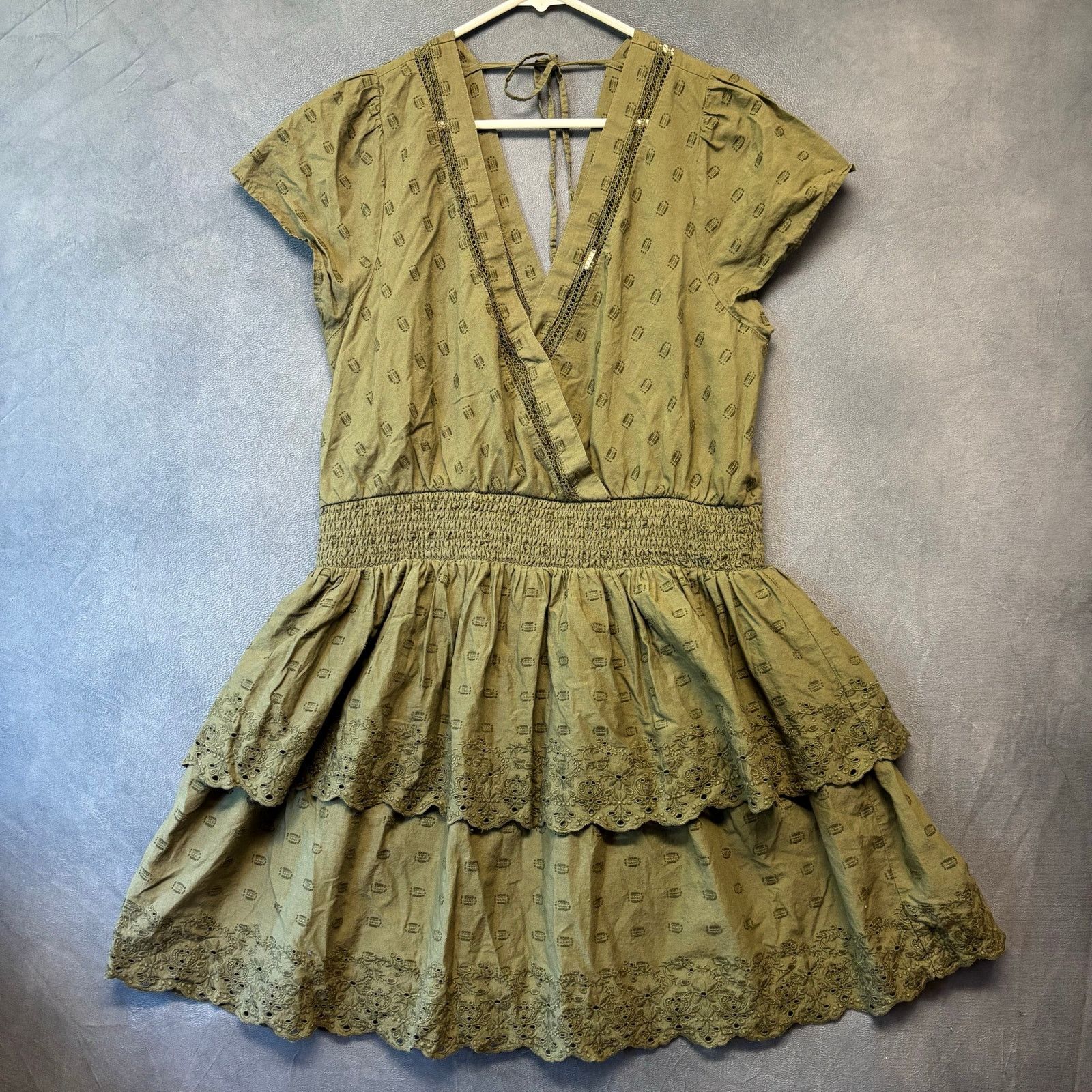 American Eagle Outfitters American Eagle Tiered Eyelet Lace Dress Swing Deep V-Neck Size XL / US 12-14 / IT 48-50 - 1 Thumbnail