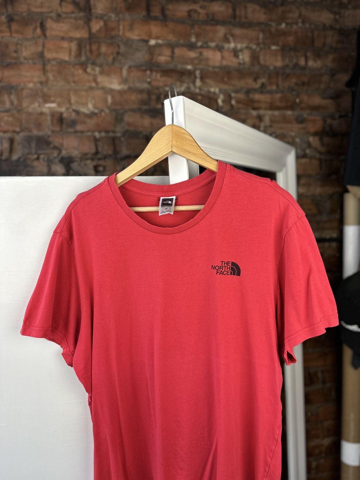 The North Face 🔥Men’s T-Shirts The North Face Red Size: L Size US L / EU 52-54 / 3 - 2 Thumbnail