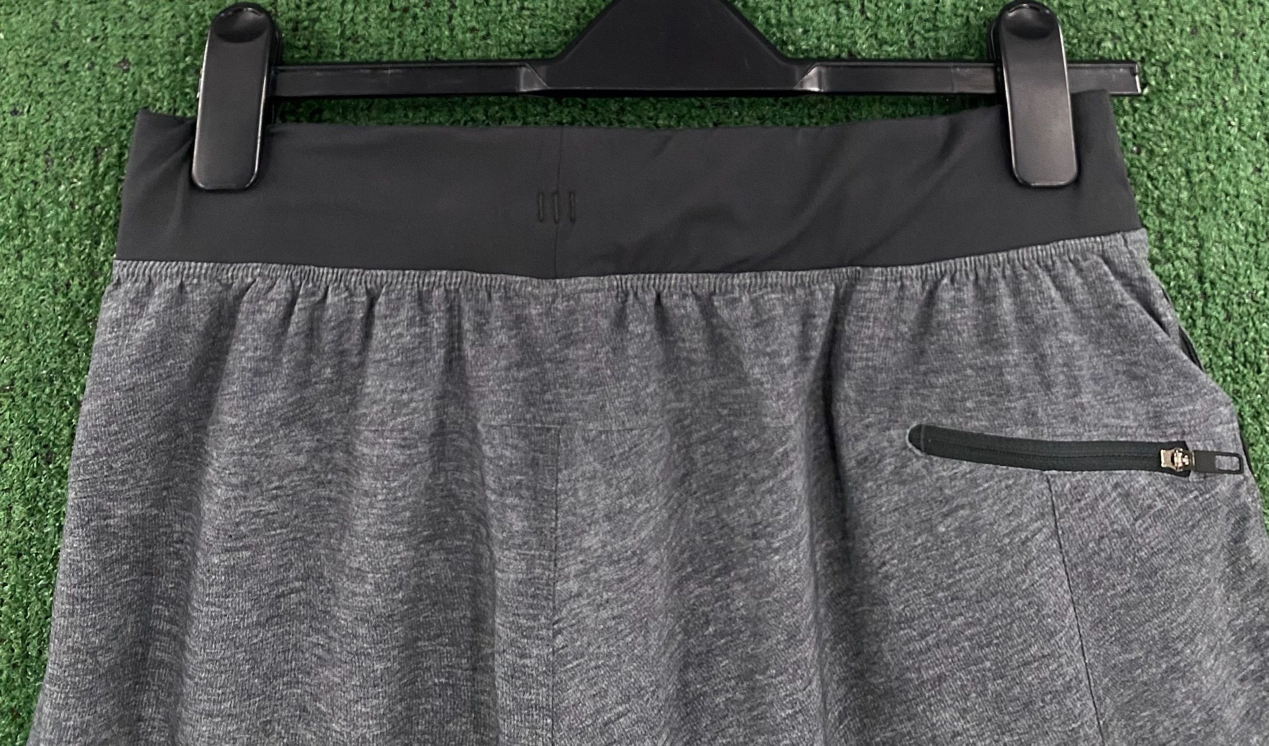 Lululemon Lululemon T.H.E Unlined Dark Grey Shorts Men’s Size Medium Size US 32 / EU 48 - 4 Thumbnail