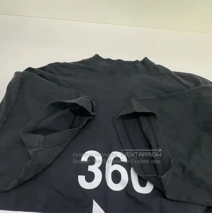 Balenciaga Balenciaga Black Graphic Batwing Short Sleeve T. Size US M / EU 48-50 / 2 - 6 Thumbnail